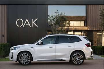 xDrive30e | M-Sport | Live Cockpit | Panorama | Le