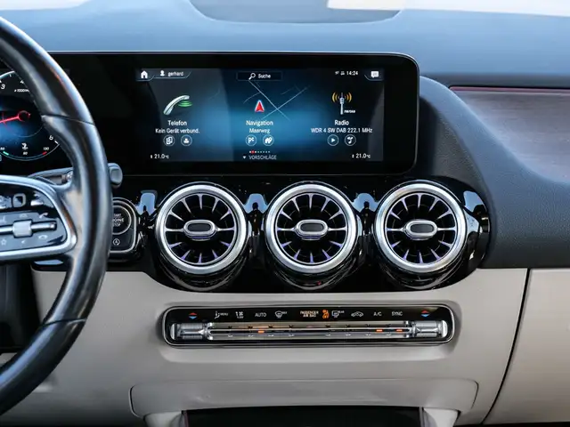 Mercedes-Benz B Class view 10