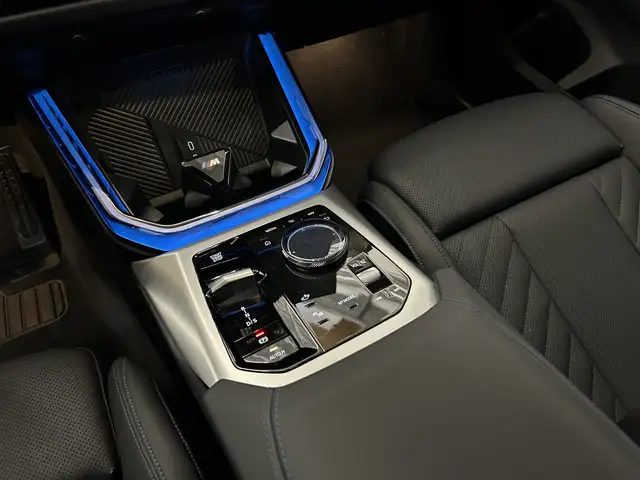 BMW X3 view 13