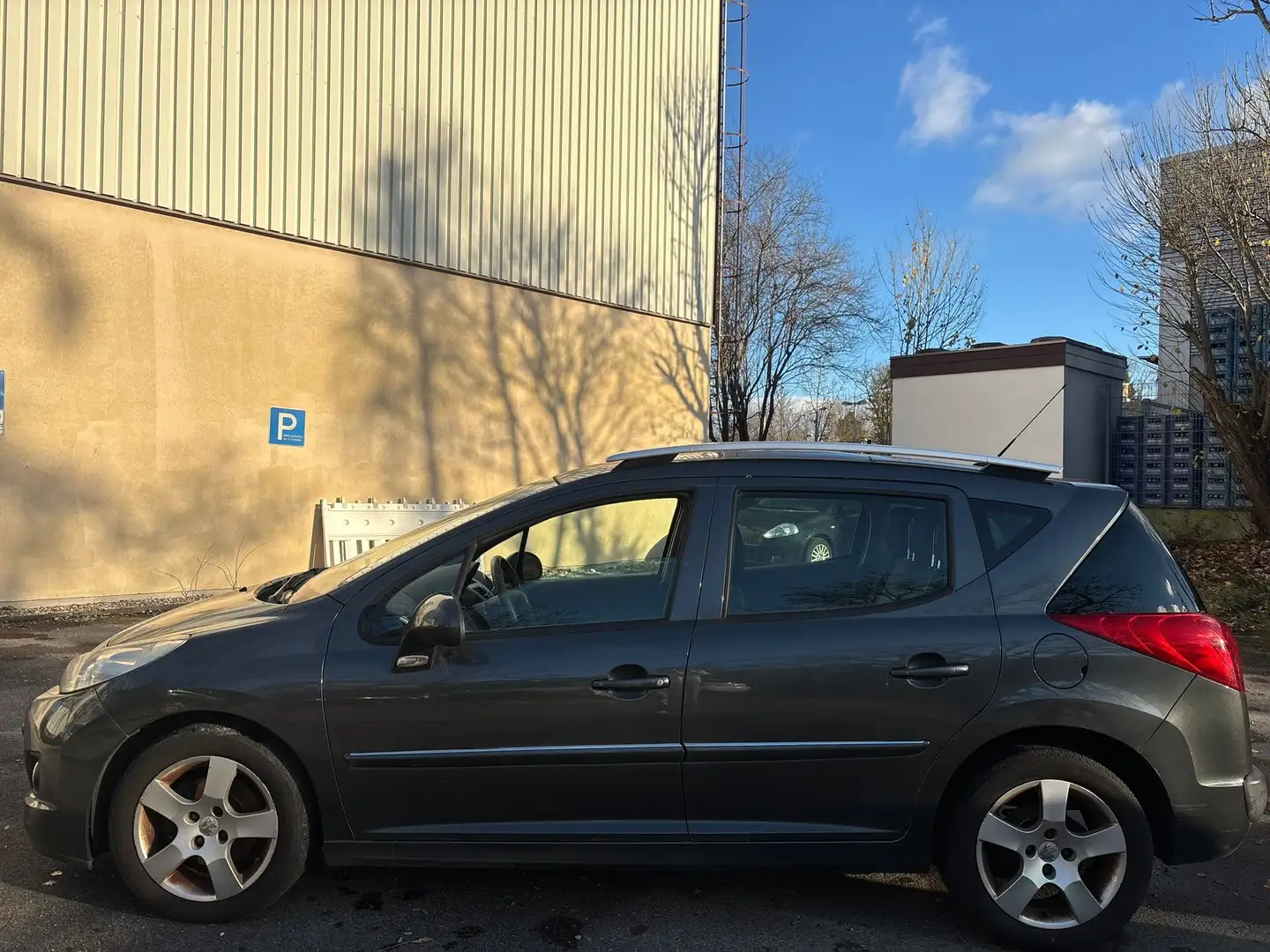 Peugeot 207 Premium Grau - 2