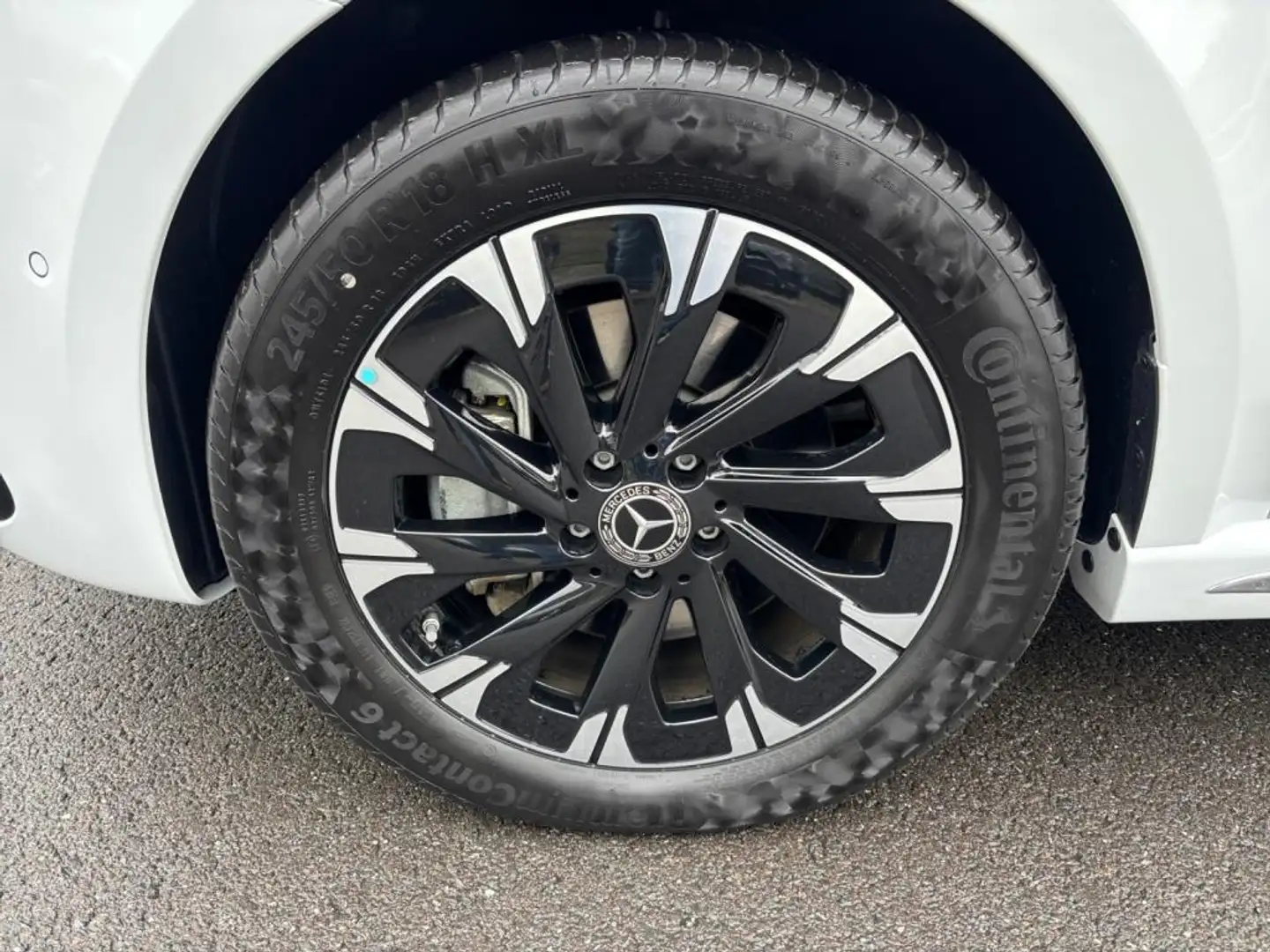 Mercedes-Benz EQV 300 AVANTGARDE Lang Multibeam/AIRMATIC Weiß - 2