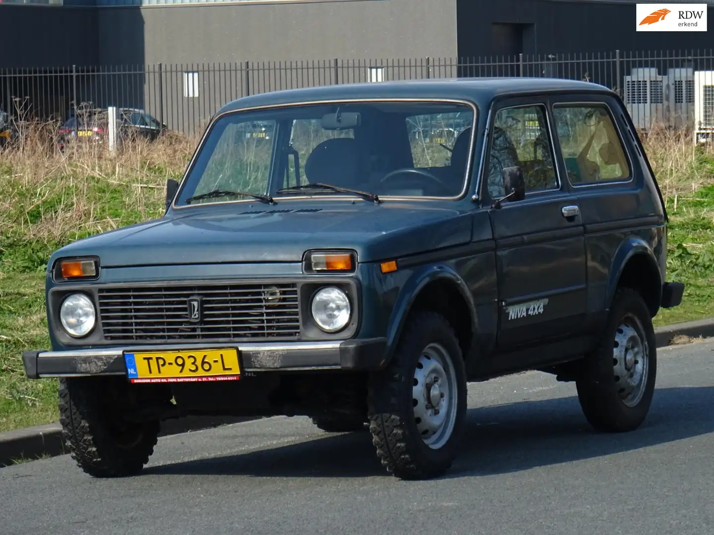 Lada Niva 1.7i 4X4 UNIEK APK 31-12-2025 Verde - 1