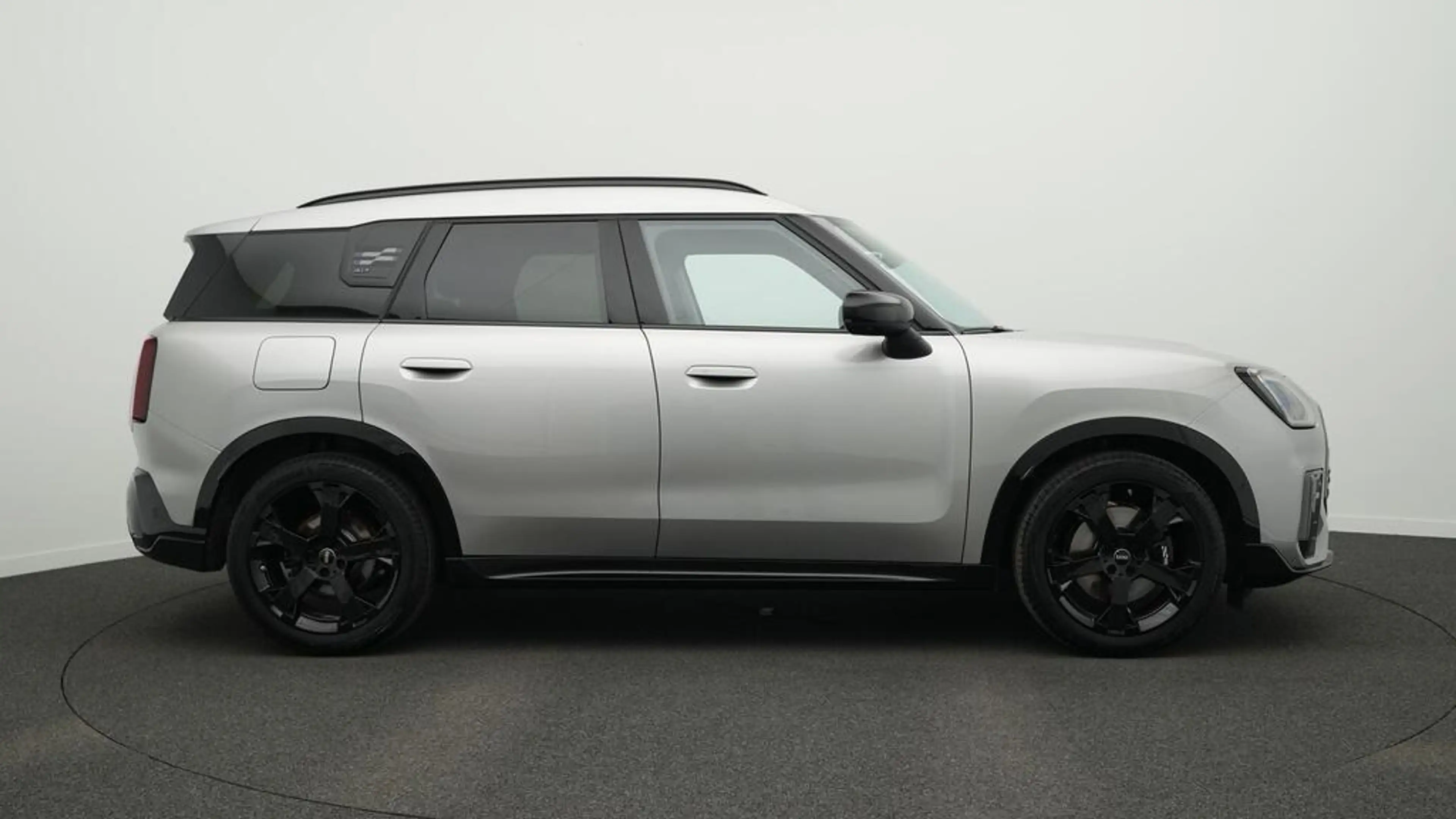 MINI Countryman S All4 John Cooper Works Trim — photo 3