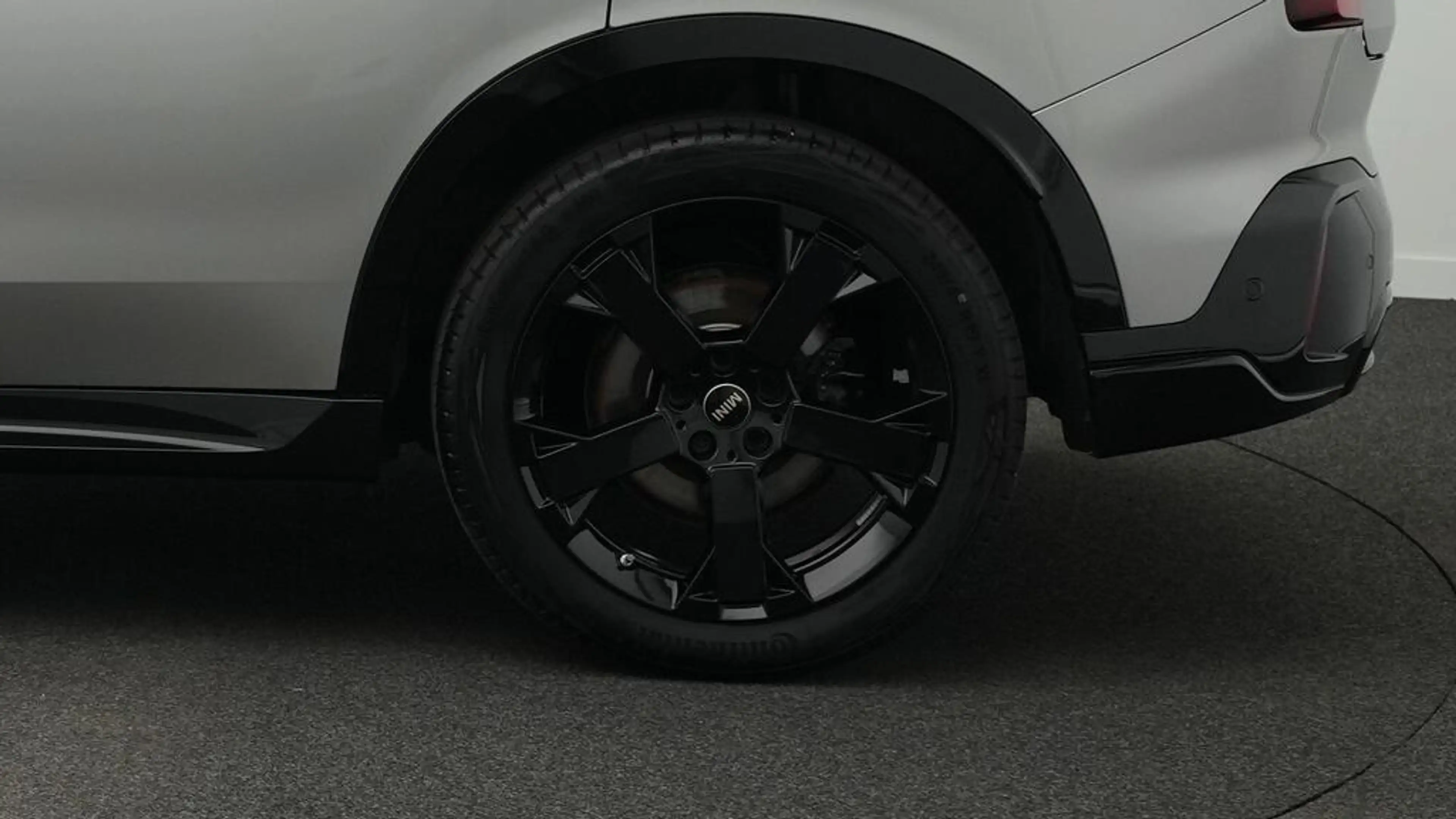 MINI Countryman S All4 John Cooper Works Trim — photo 12