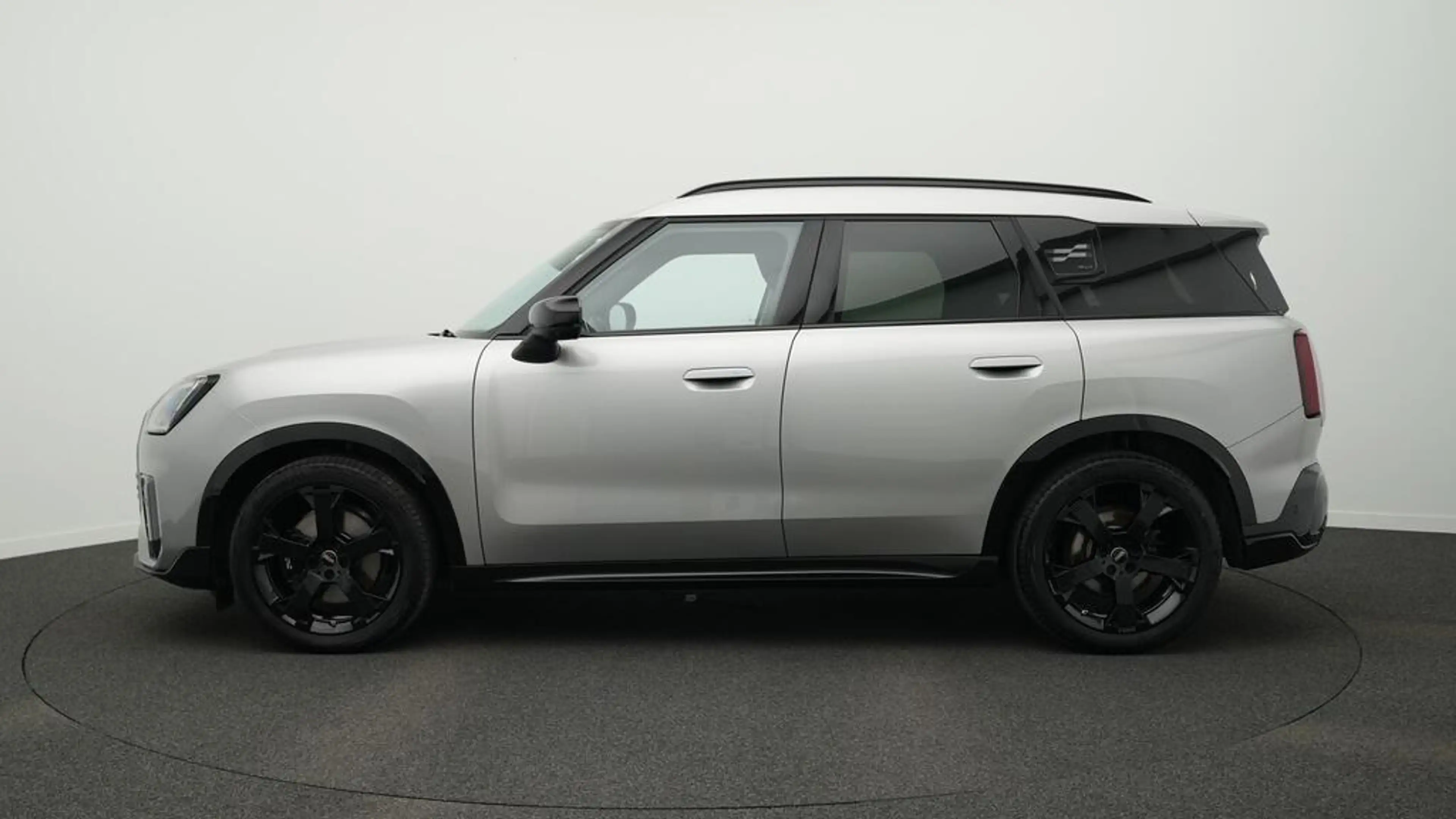 MINI Countryman S All4 John Cooper Works Trim — photo 2