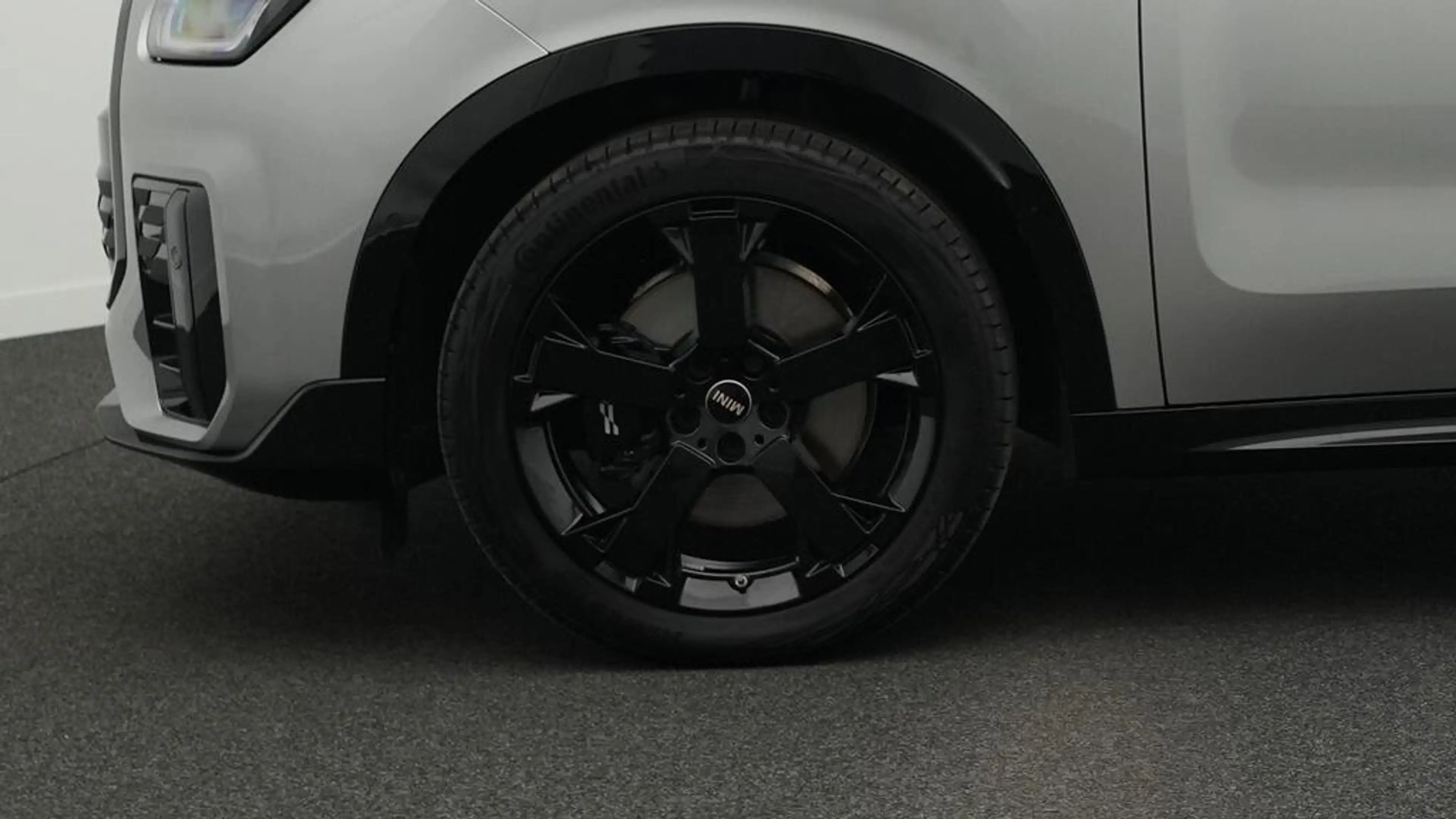MINI Countryman S All4 John Cooper Works Trim — photo 10