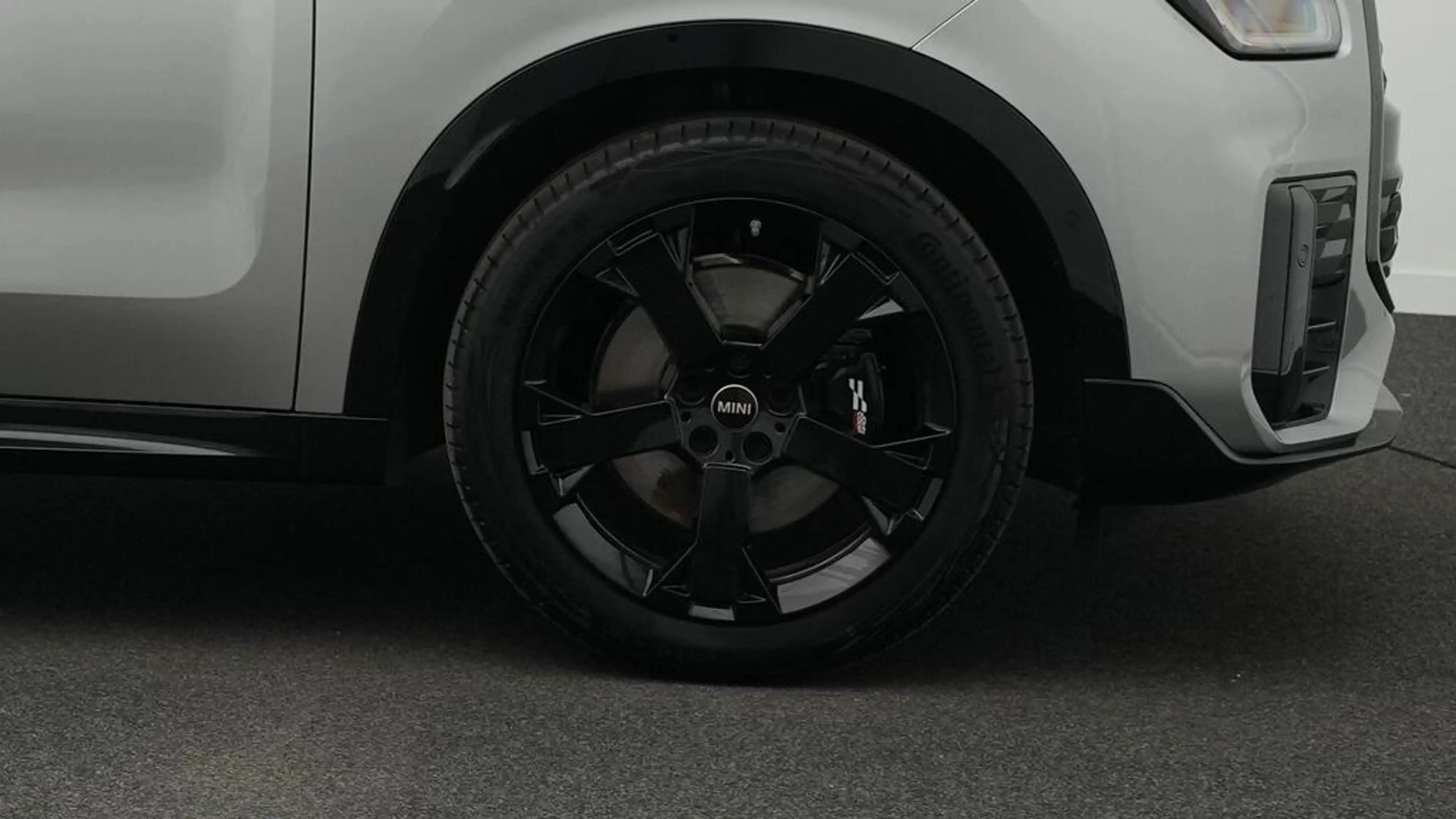 MINI Countryman S All4 John Cooper Works Trim — photo 11