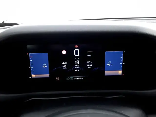 Jeep Avenger view 12