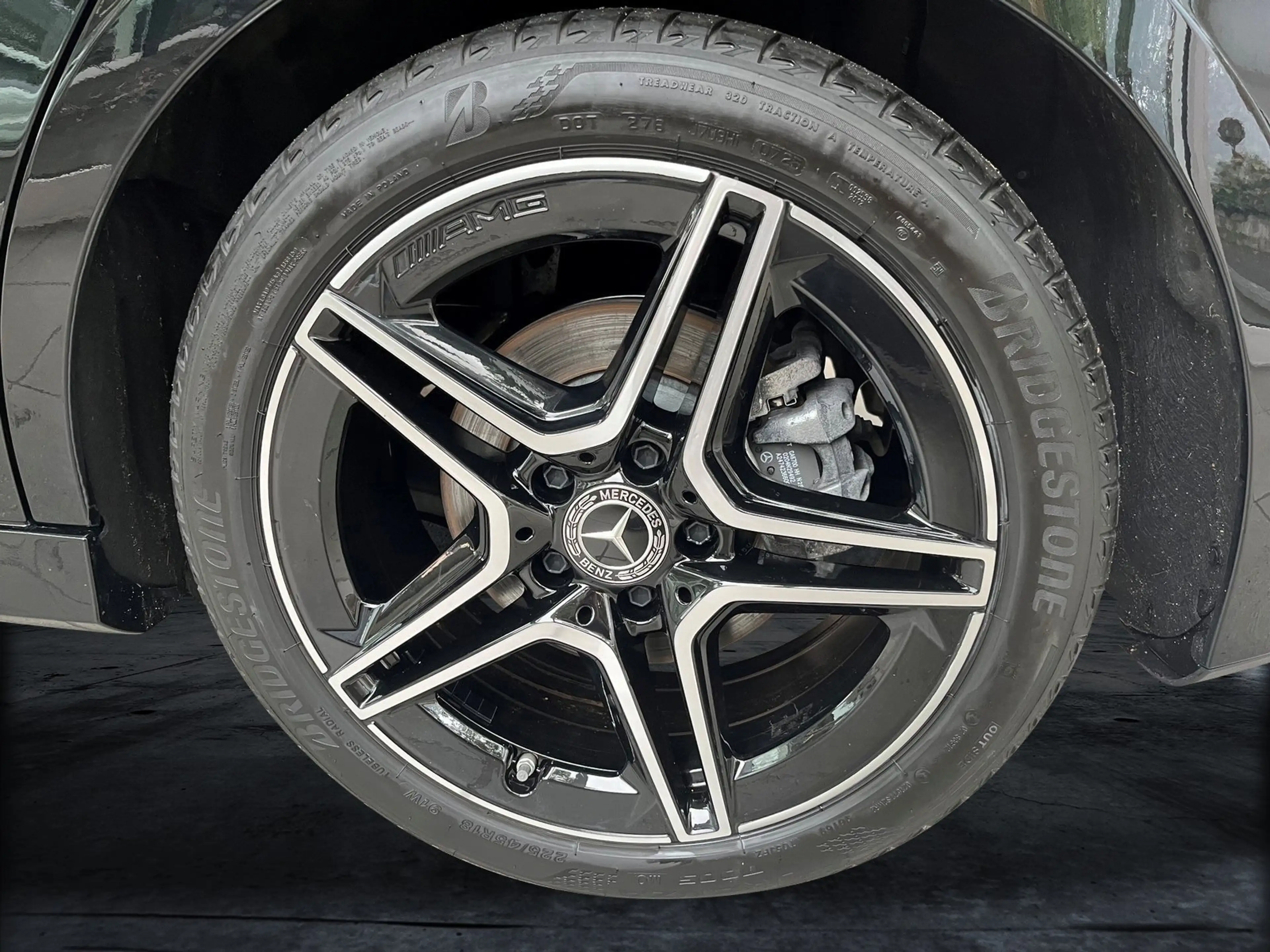 Mercedes-Benz A 200 AMG Line Advanced — photo 8