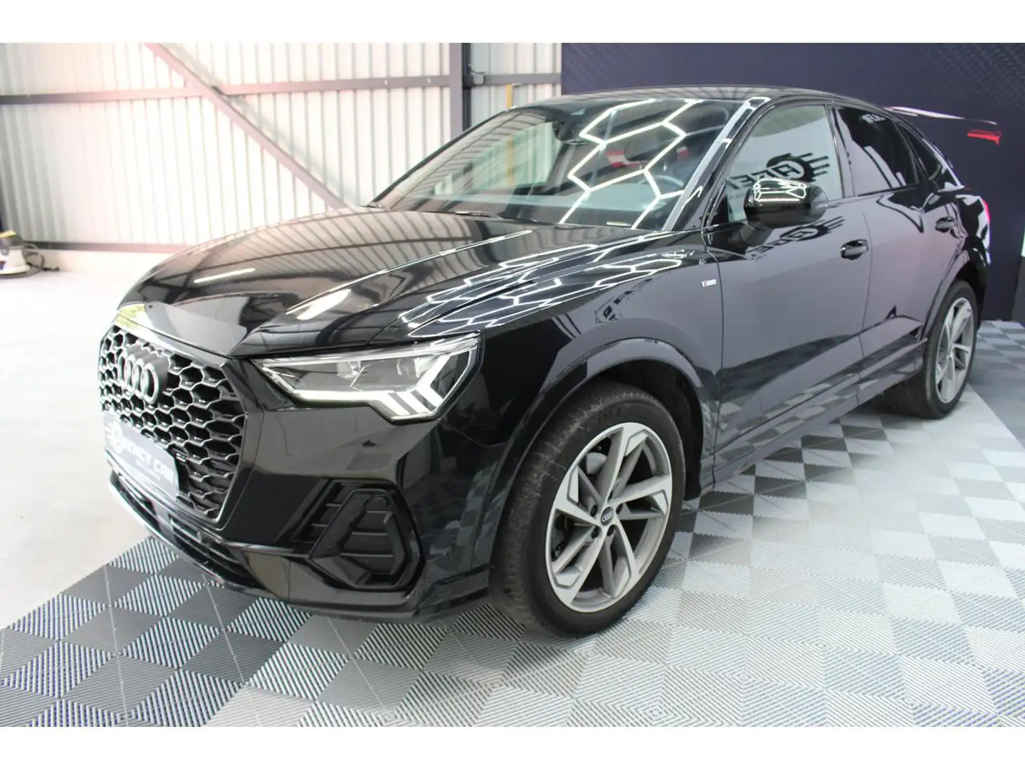 Audi Q3 Sportback 2.0 35 TDI - 150 - BV S-tronic  SPORTBACK 2019 S Line Schwarz - 2