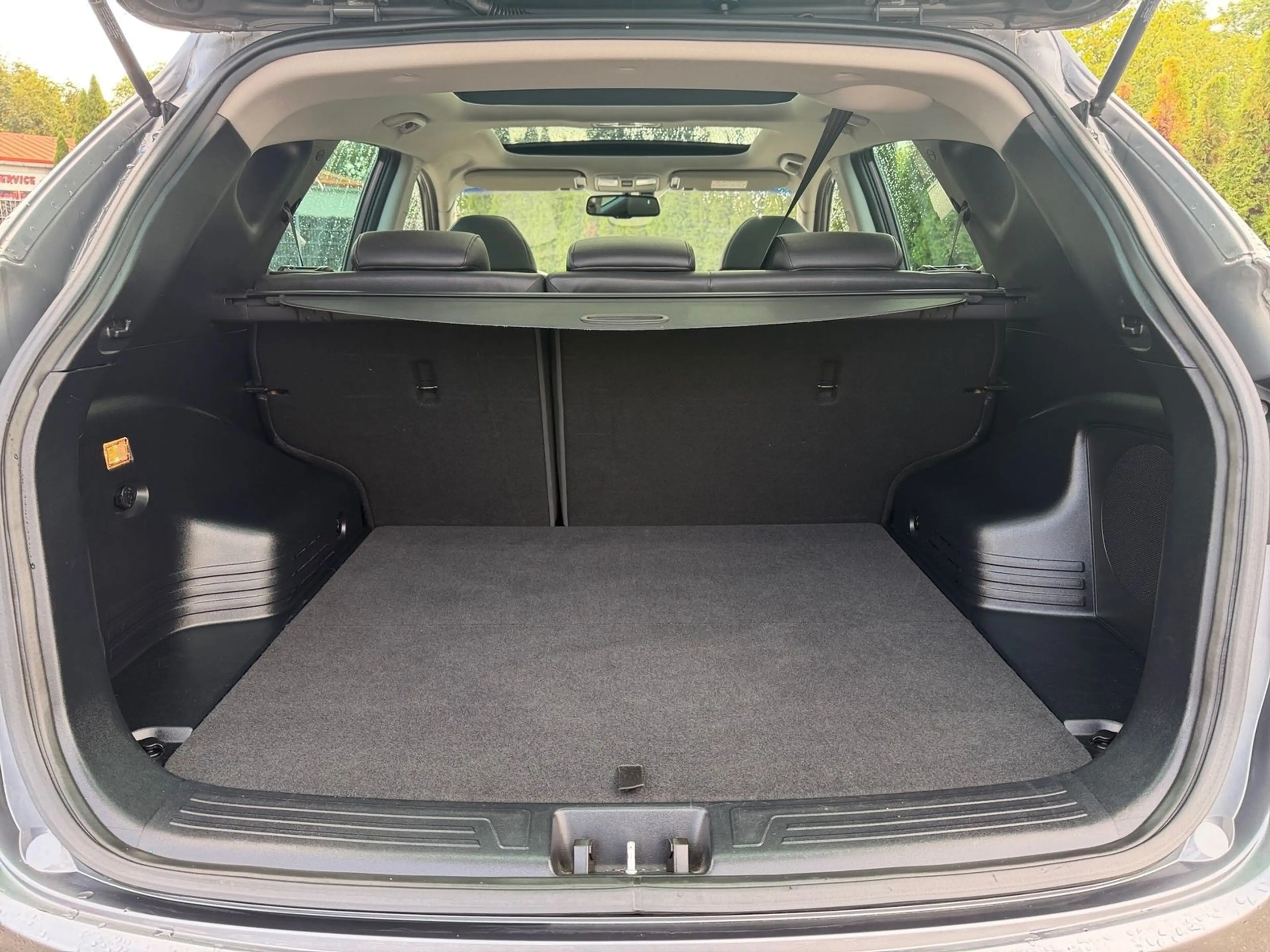 Hyundai iX35 1.6 Classic 2WD Bi-Xenon Navi Panorama PDC — photo 9