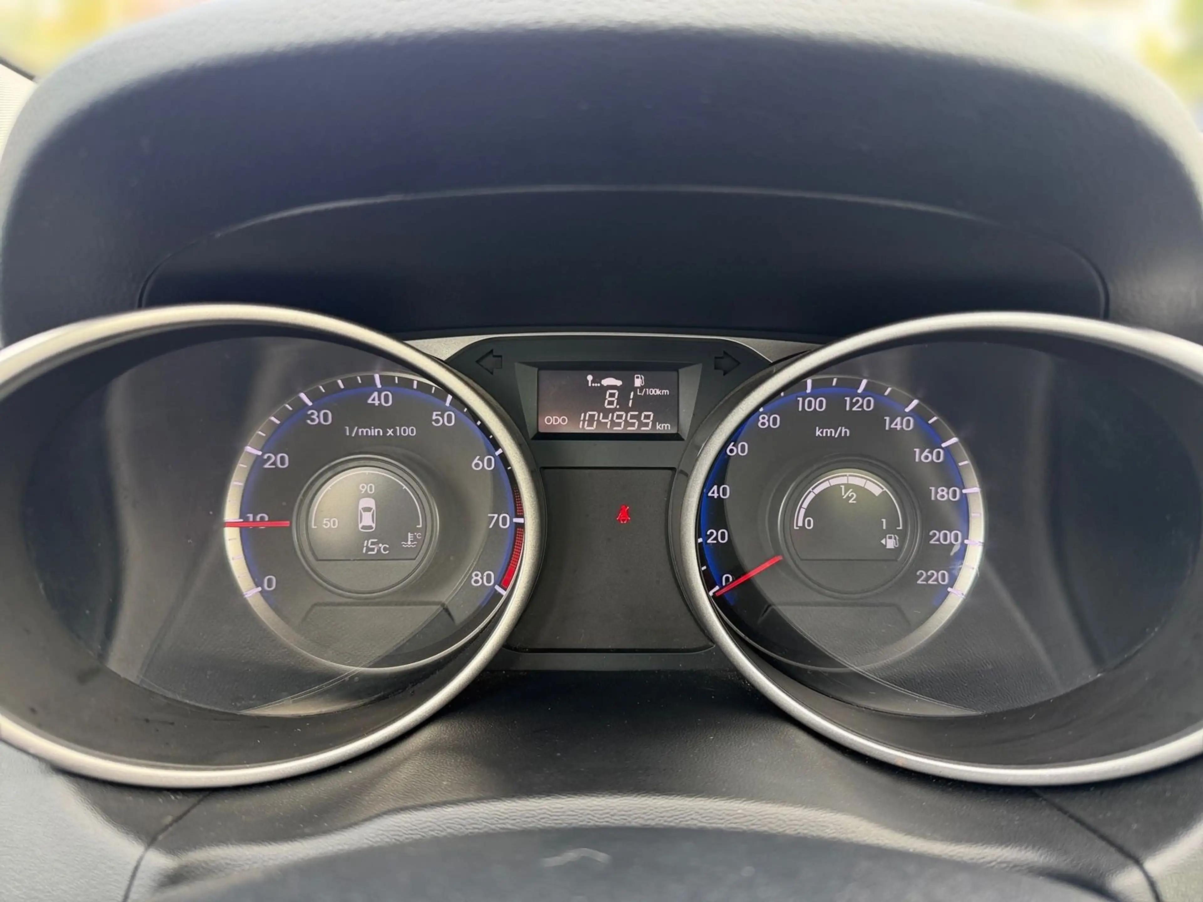 Hyundai iX35 1.6 Classic 2WD Bi-Xenon Navi Panorama PDC — photo 11