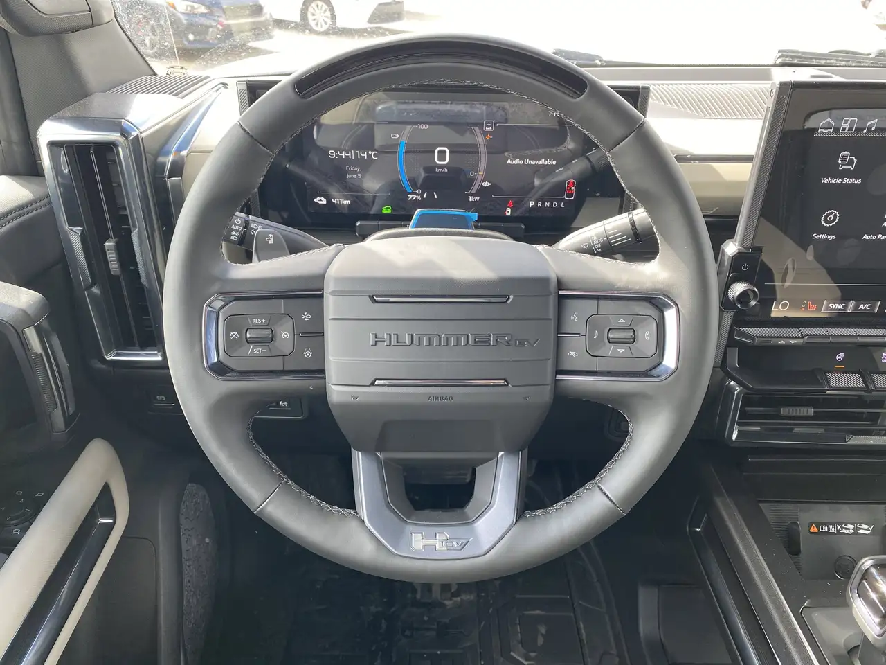 GMC HUMMER EV SUV снимка GMC HUMMER EV SUV