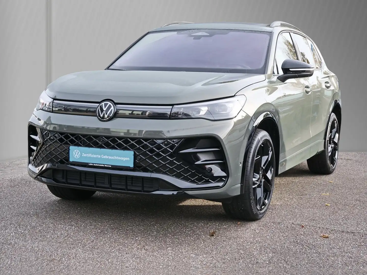 Volkswagen Tiguan 2.0 TDI R-Line 4Motion *PANO*HARMAN-KARDON*AHK*... Grün - 2