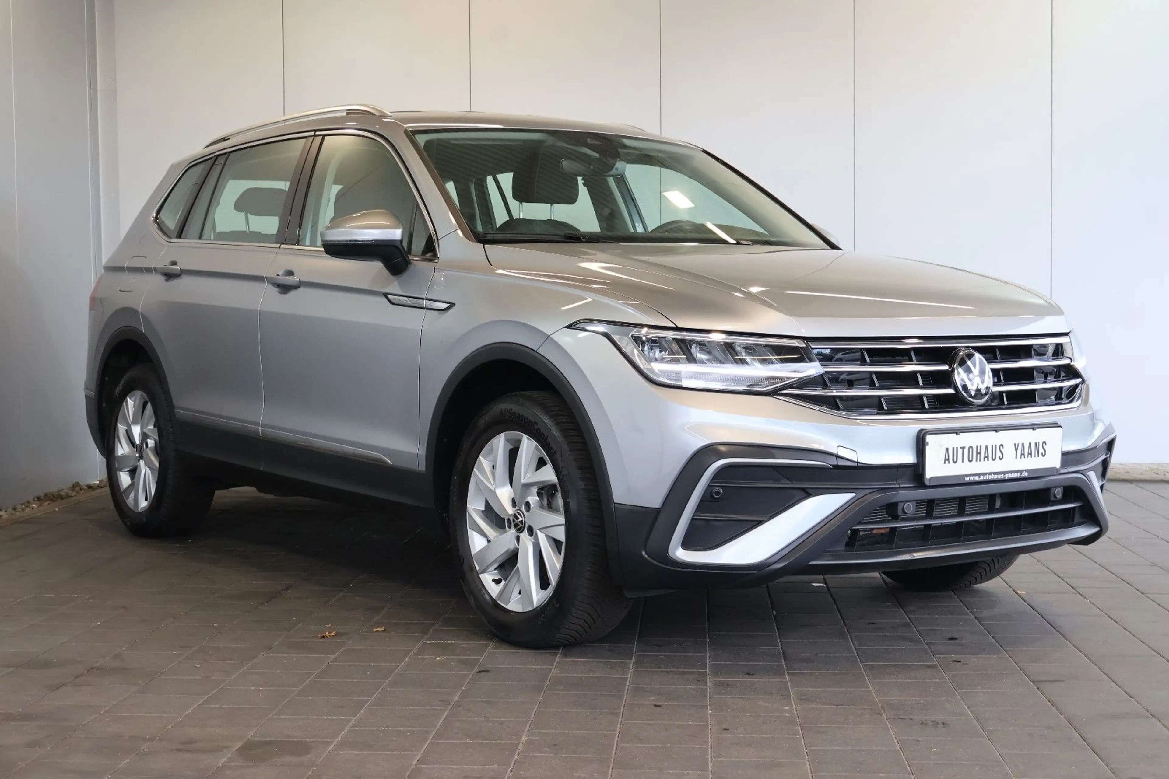 Volkswagen Tiguan Allspace 1.5 TSI Life AID+ACC+AHK+7 SITZE — photo 3