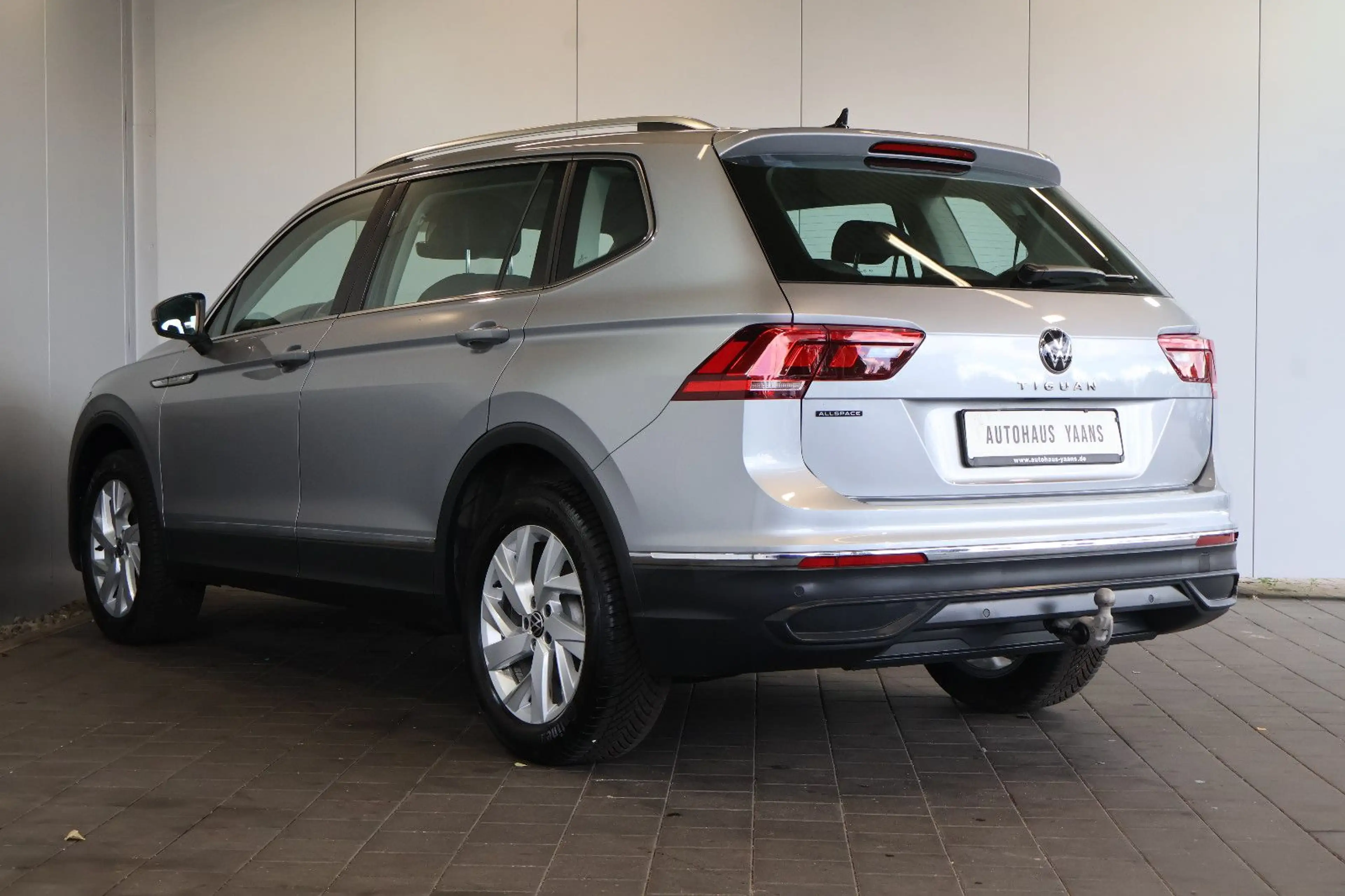 Volkswagen Tiguan Allspace 1.5 TSI Life AID+ACC+AHK+7 SITZE — photo 6