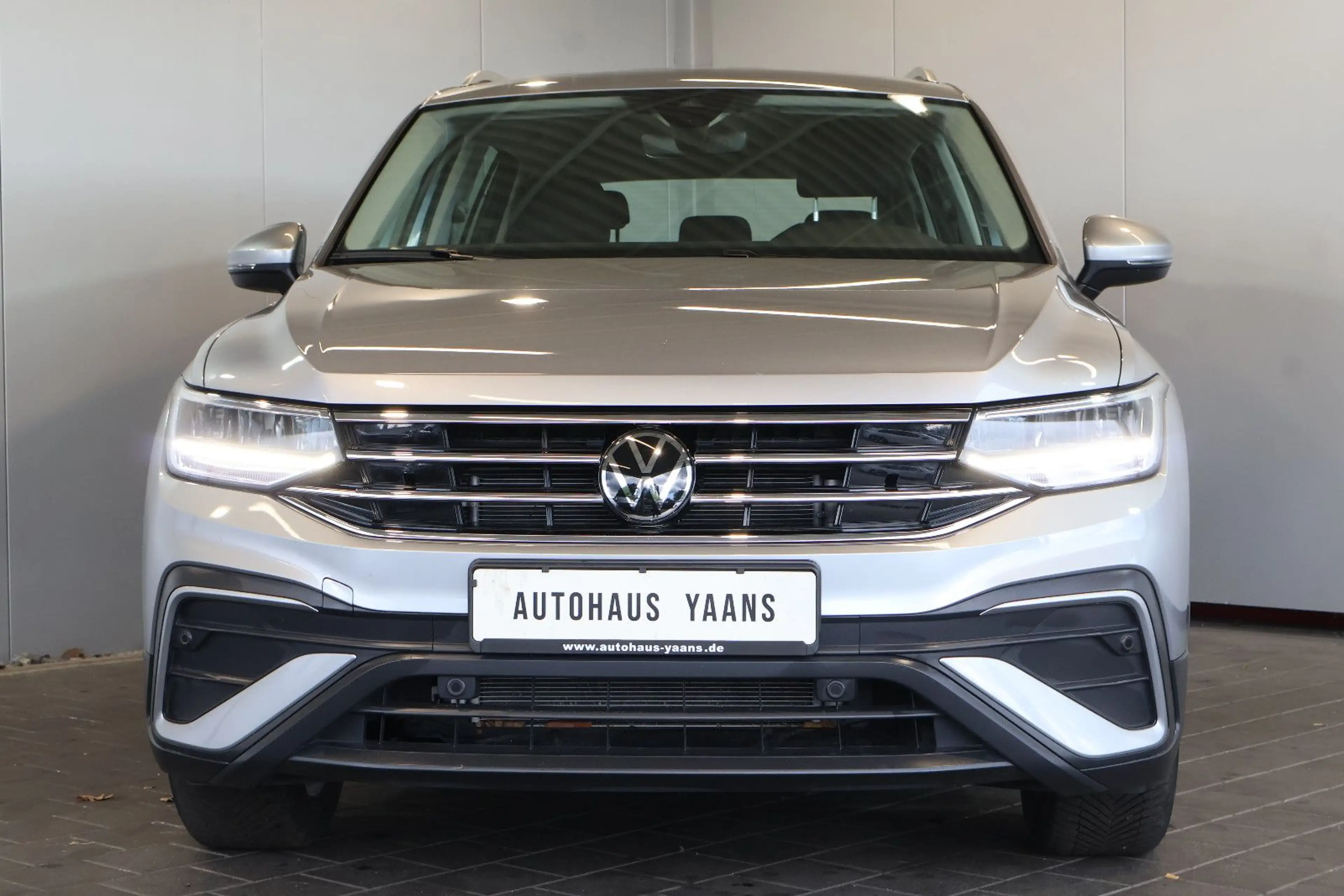 Volkswagen Tiguan Allspace 1.5 TSI Life AID+ACC+AHK+7 SITZE — photo 2