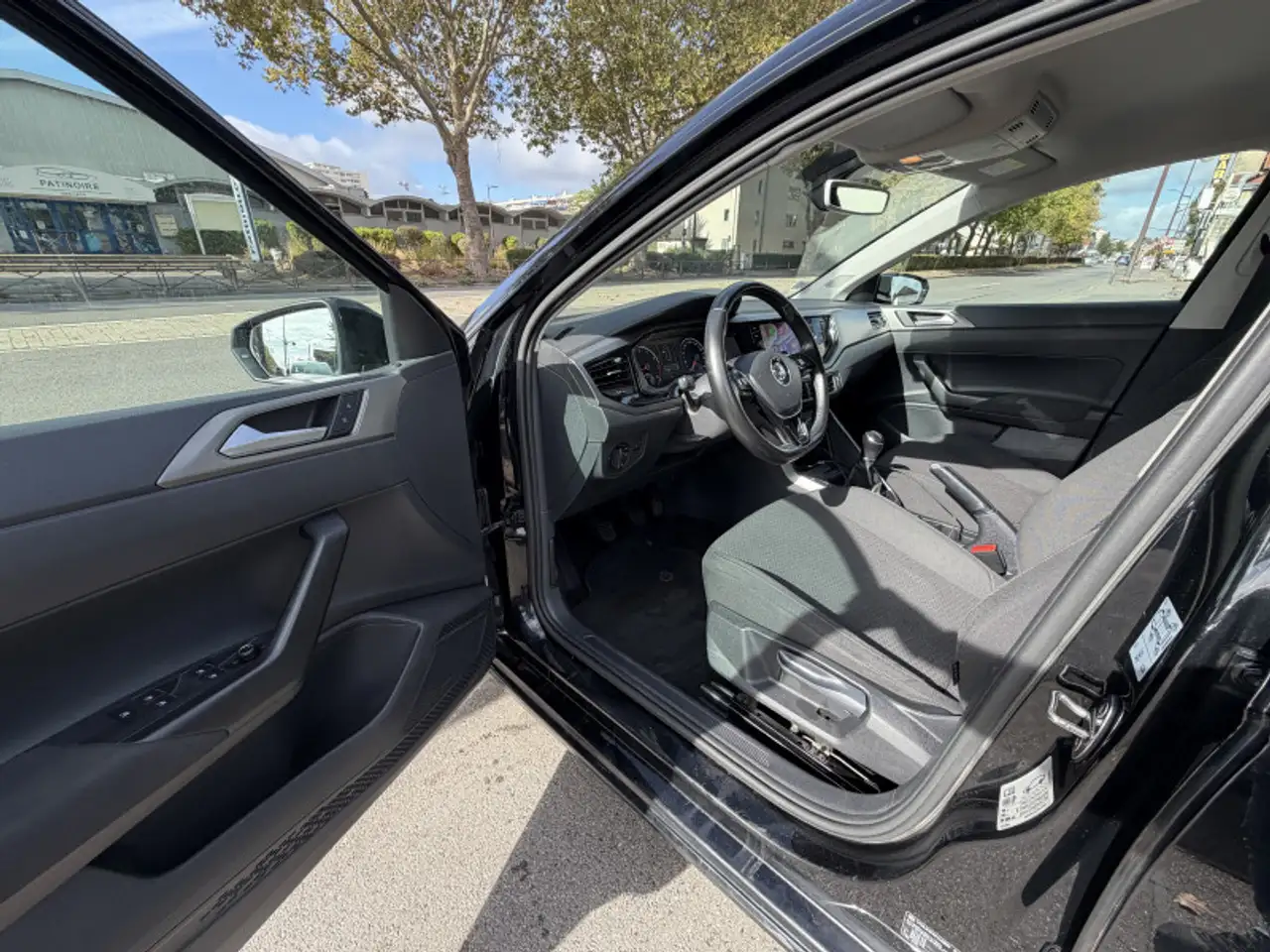Volkswagen Polo Citadine 5 portes — photo 4