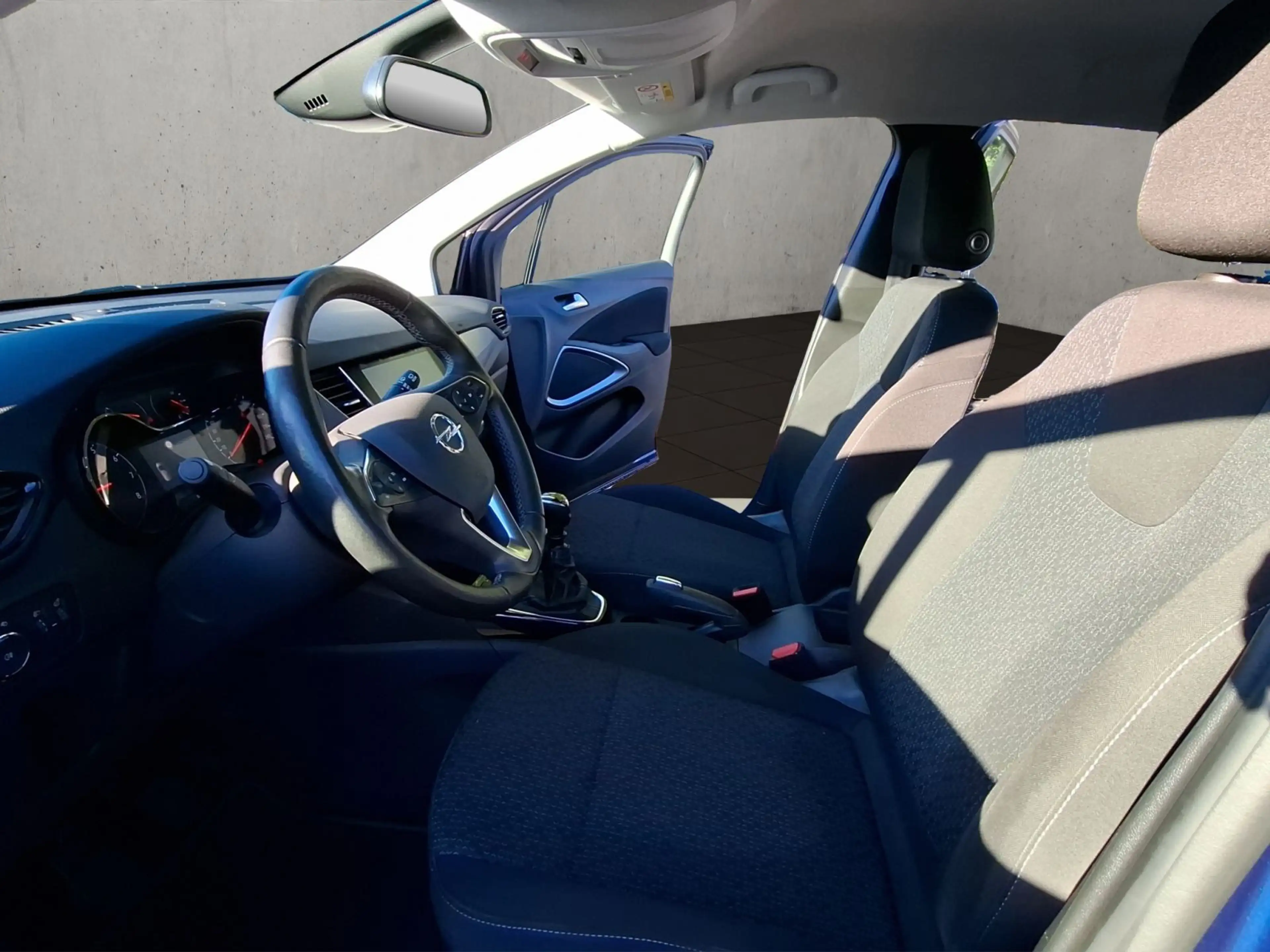 Opel Crossland X 1.2 Edition — photo 9