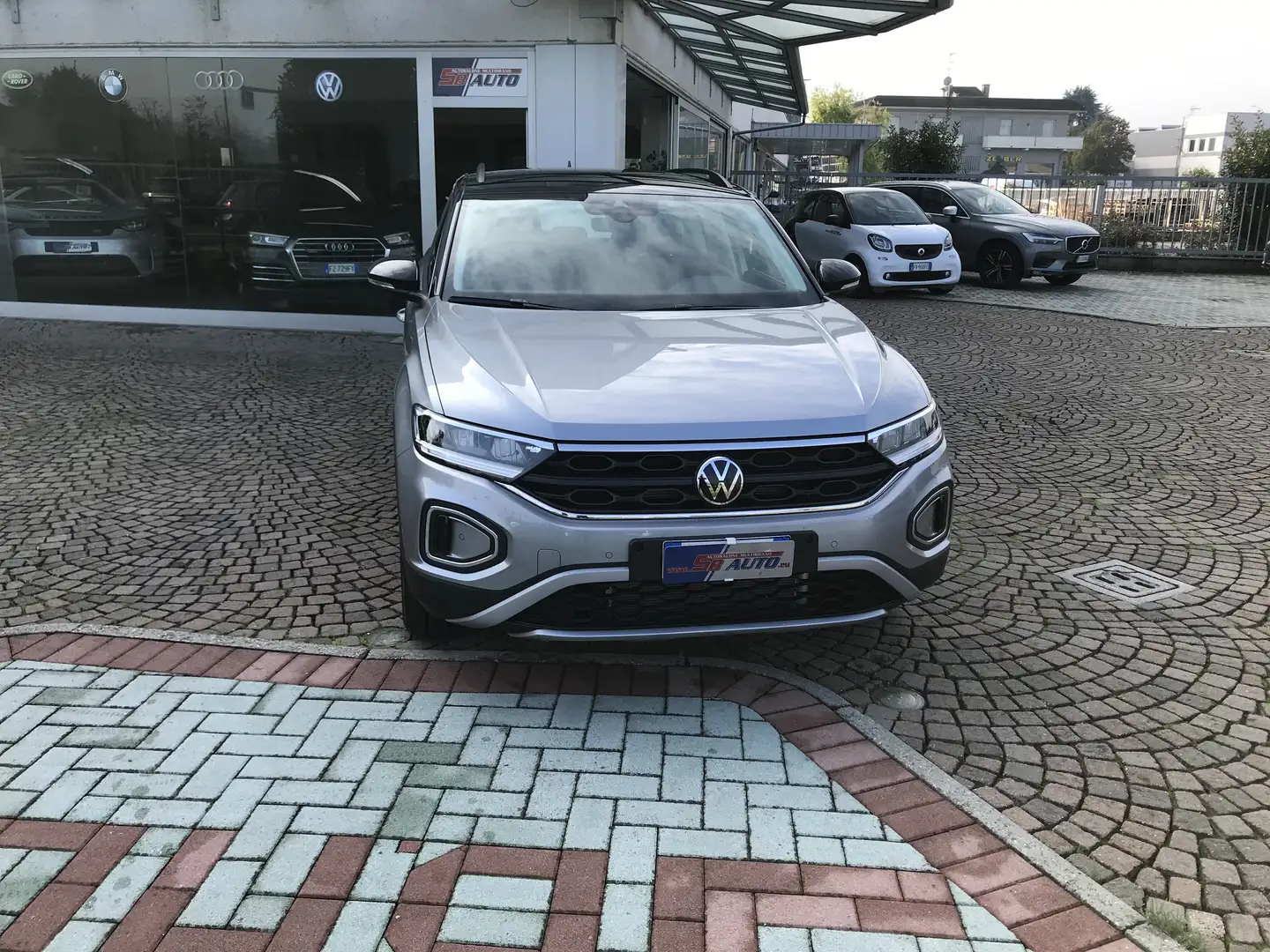 Volkswagen T-Roc 1.5  TSI   LIFE    S.TRONIC Gris - 2