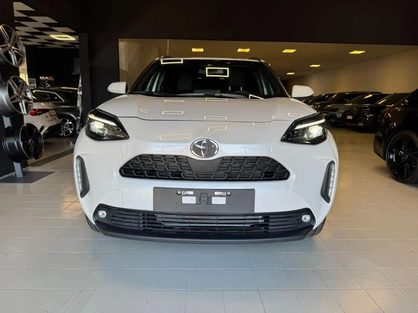 Toyota Yaris Cross 1.5 Hybrid 130 CV 5p. E-CVT Teamplayer Design Km0 Bianco - 2