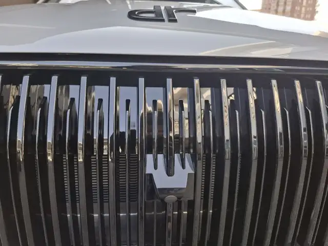 DR Automobiles DR5 view 3