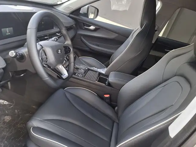 DR Automobiles DR5 view 8