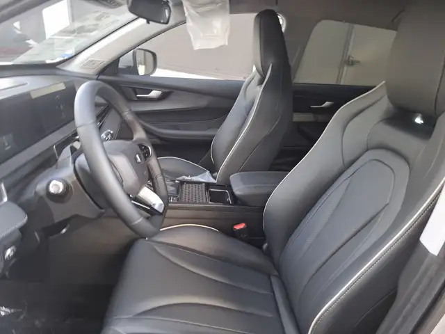 DR Automobiles DR5 view 7