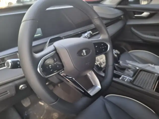 DR Automobiles DR5 view 6