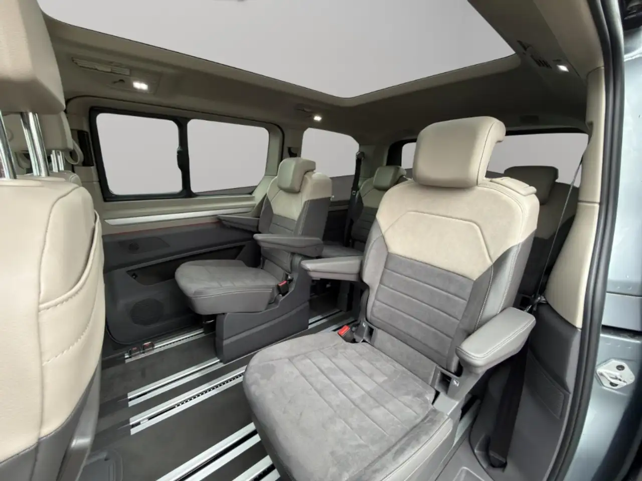 Volkswagen T7 Multivan Style KÜ 2.0 TSI LED+NAVI+7-SITZER+PANO+EASY OPEN 9