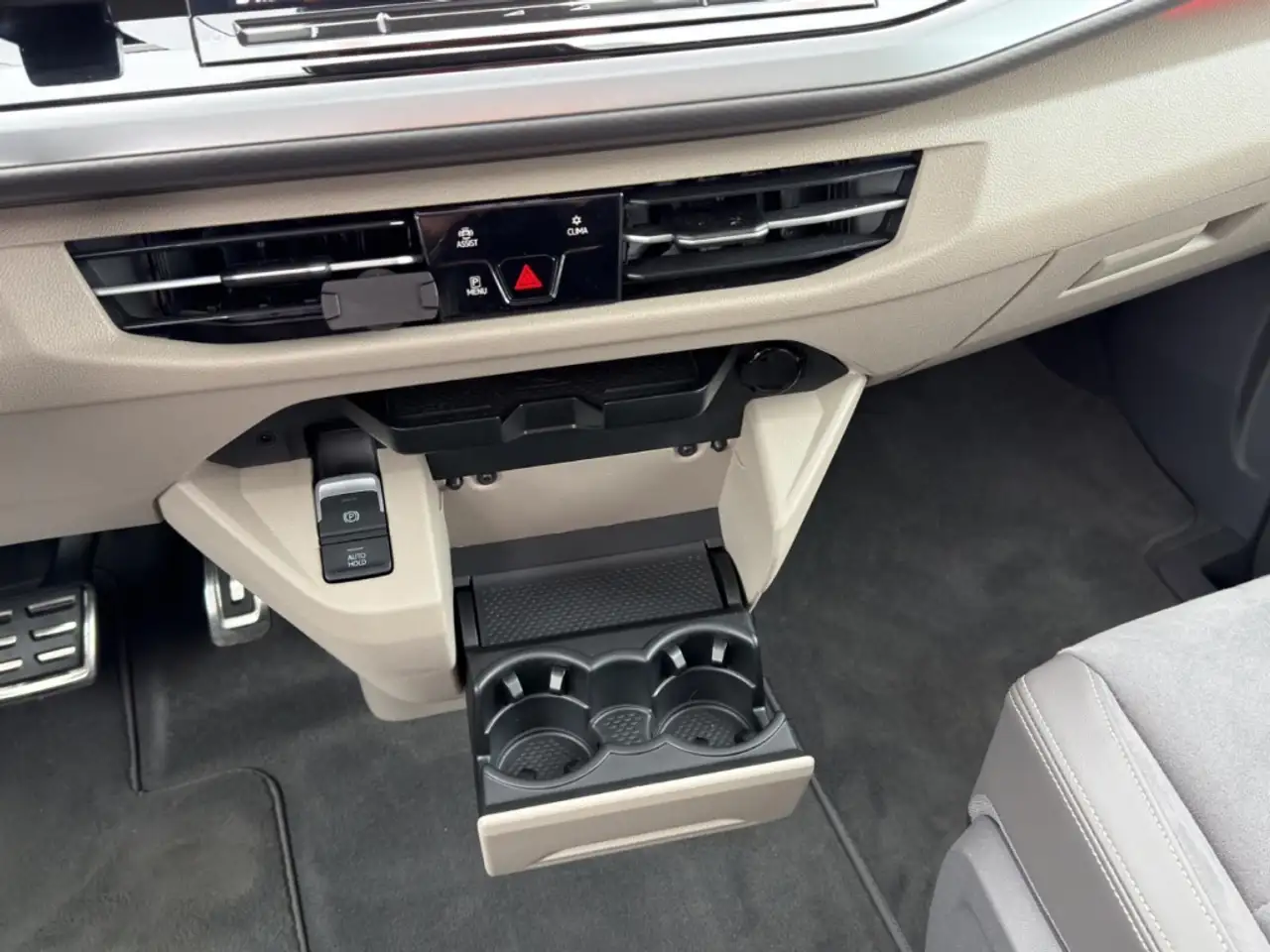 Volkswagen T7 Multivan Style KÜ 2.0 TSI LED+NAVI+7-SITZER+PANO+EASY OPEN 13