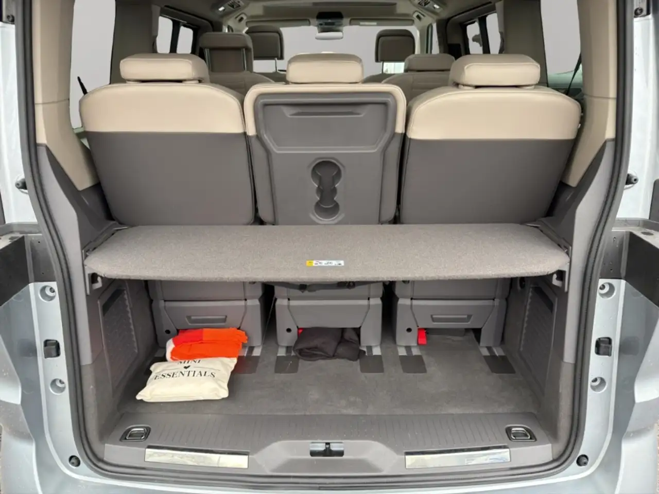 Volkswagen T7 Multivan Style KÜ 2.0 TSI LED+NAVI+7-SITZER+PANO+EASY OPEN 6