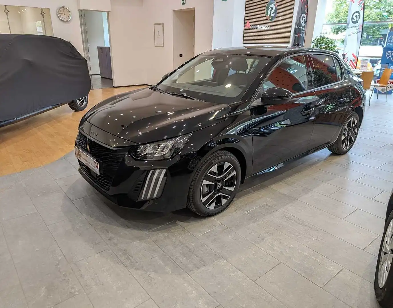 Peugeot 208 Allure Nero - 2