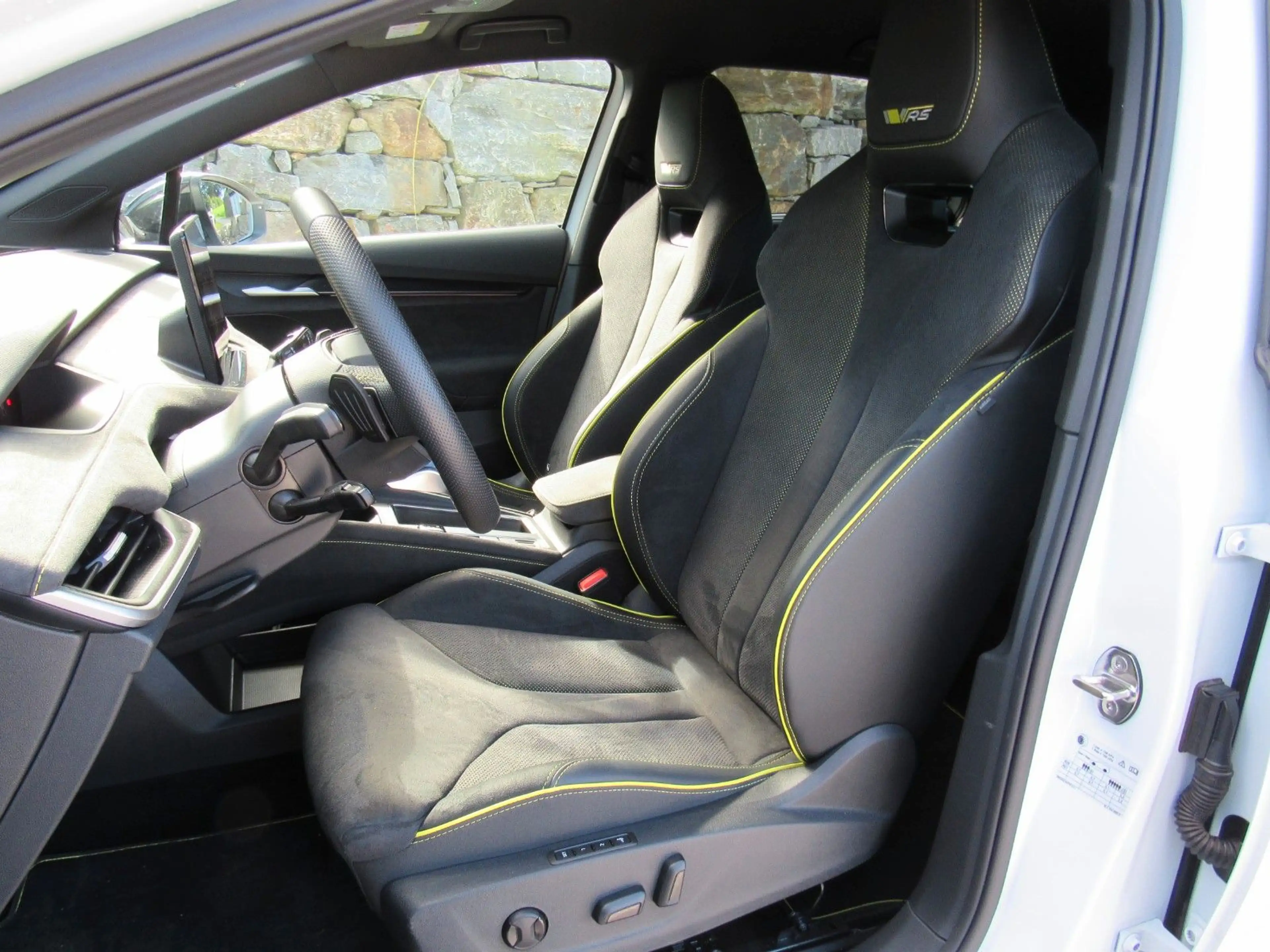 Skoda Elroq RS 85x 4x4 250kW 360° WP DCC HUD 21'' — photo 13