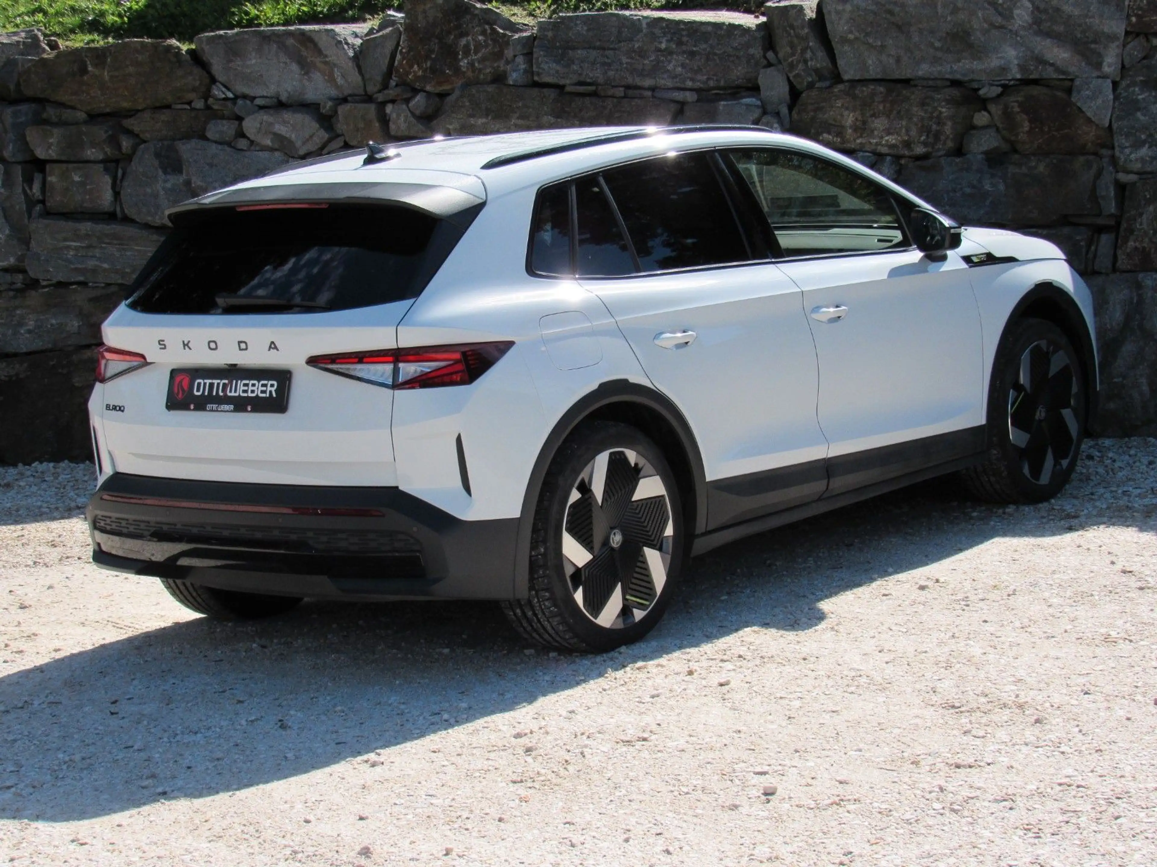 Skoda Elroq RS 85x 4x4 250kW 360° WP DCC HUD 21'' — photo 8
