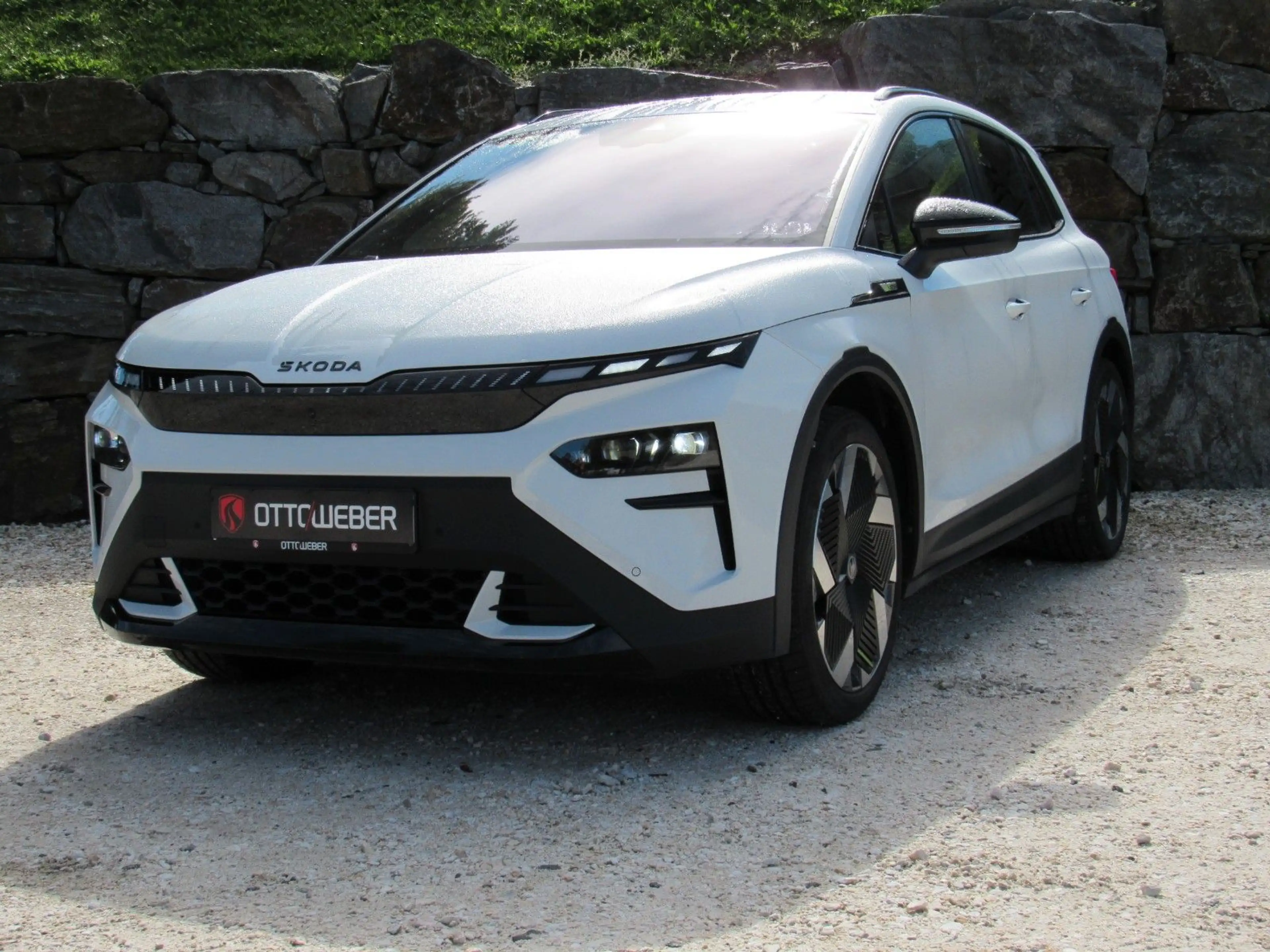 Skoda Elroq RS 85x 4x4 250kW 360° WP DCC HUD 21'' — photo 4