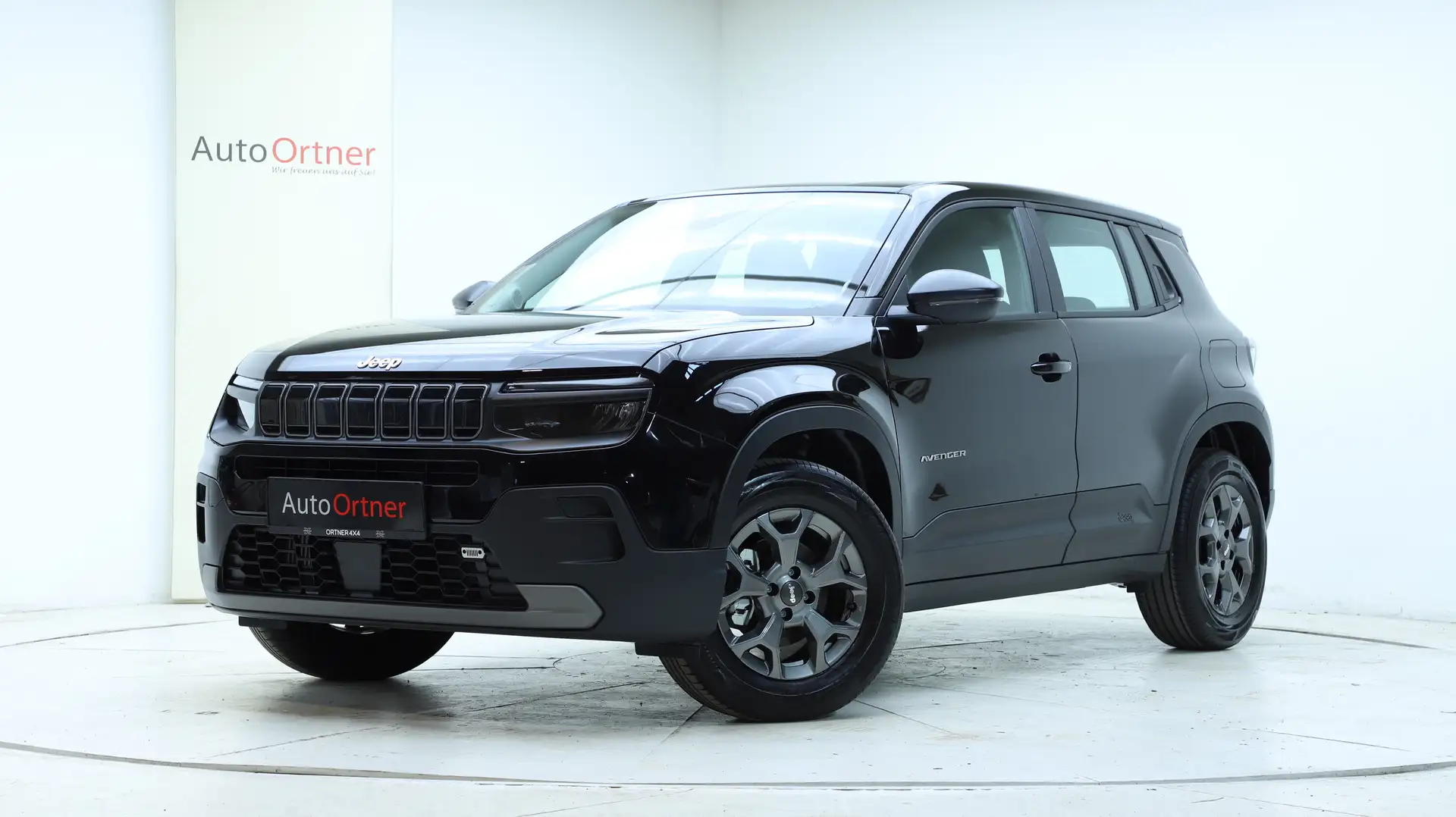 Jeep Avenger Longitude Noir - 1