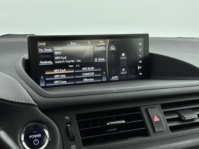Lexus CT view 9