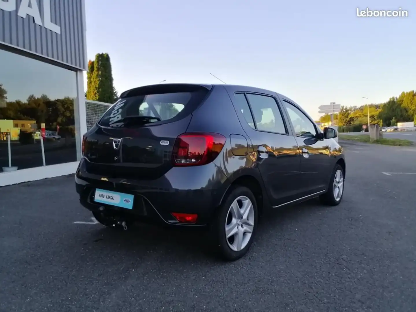 Dacia Sandero Blue dCi 95 City + Grau - 2