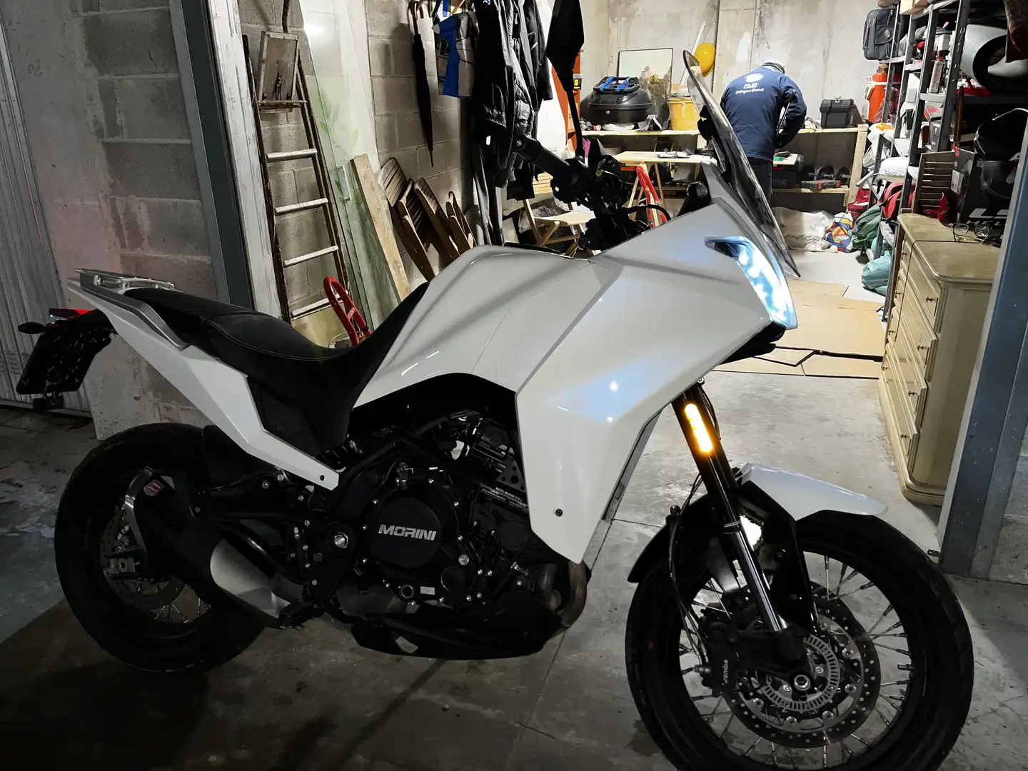 Moto Morini X-Cape - 1