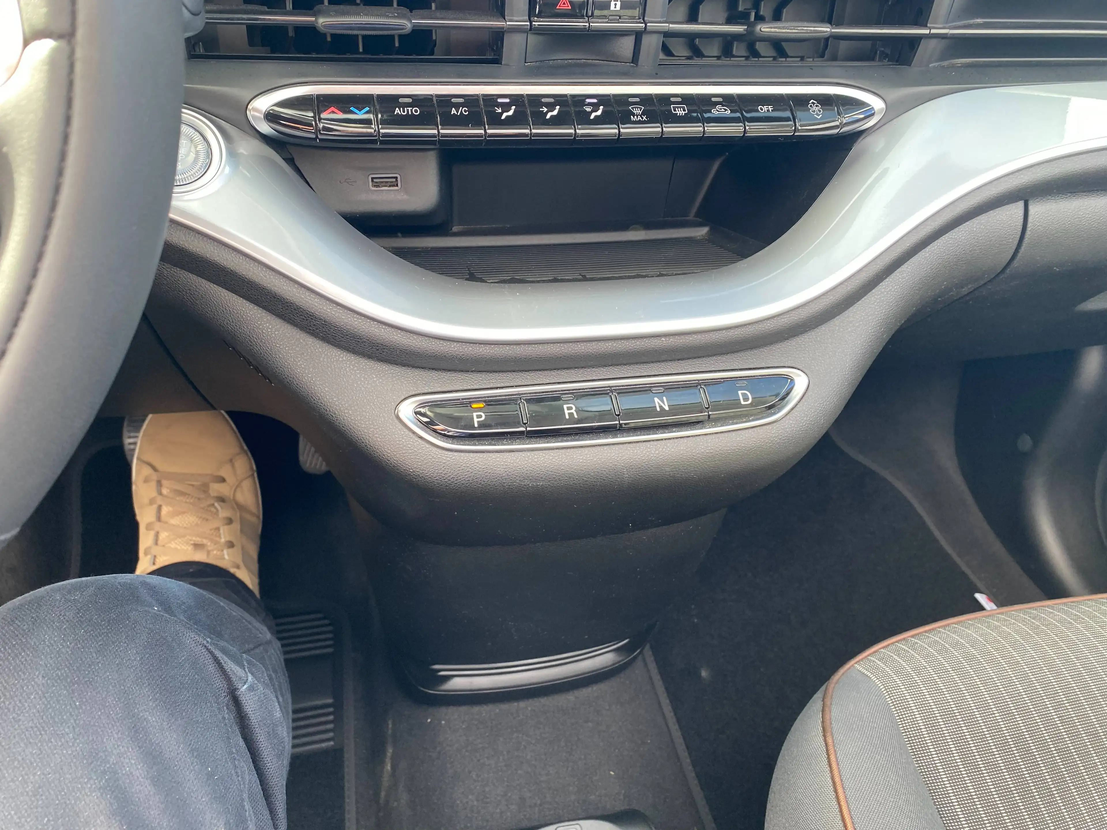 Fiat 500e 500 E CABRIO ICON 42KW 120CV CARPLAY — photo 11