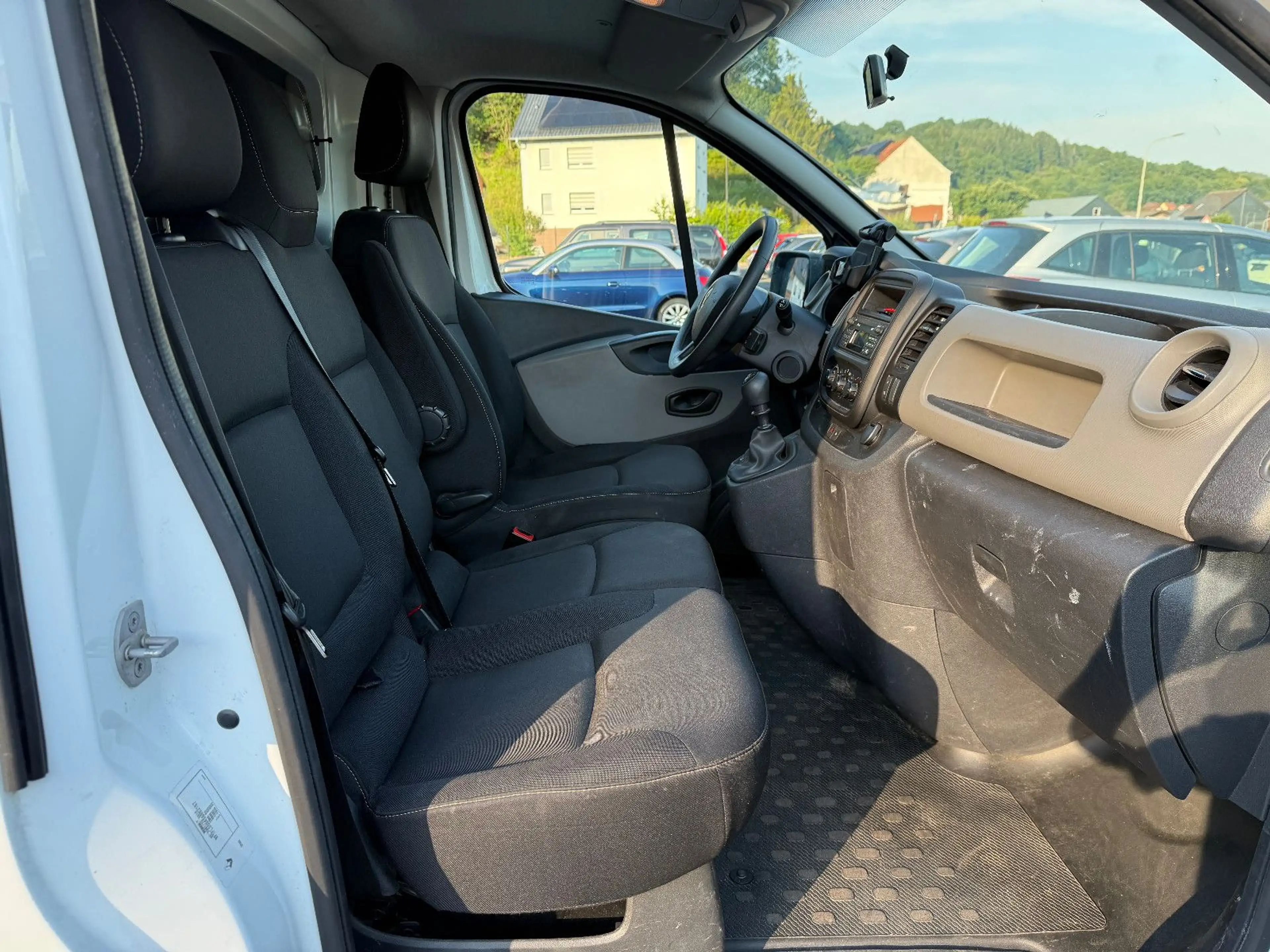 Renault Trafic 1.6 dCi Kasten Komfort KLIMA/Keyless Go — photo 11