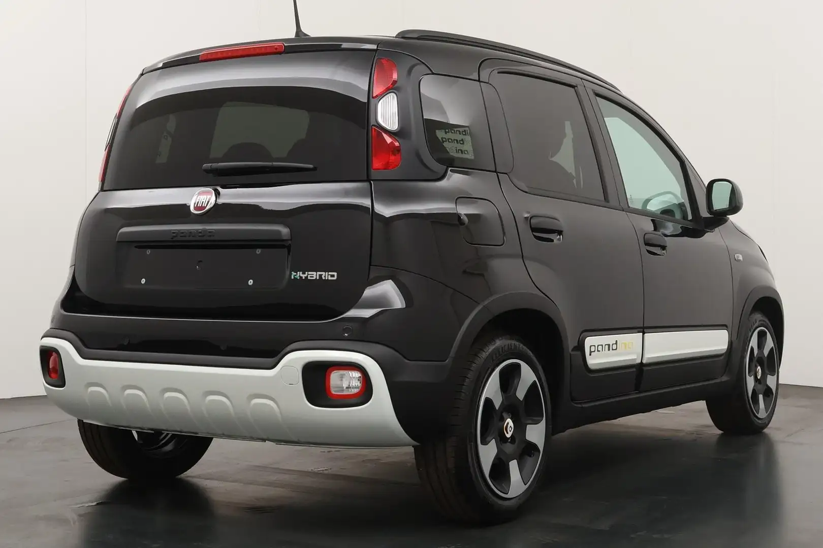 Fiat Panda 1.0 Hybrid Pandina Zwart - 2