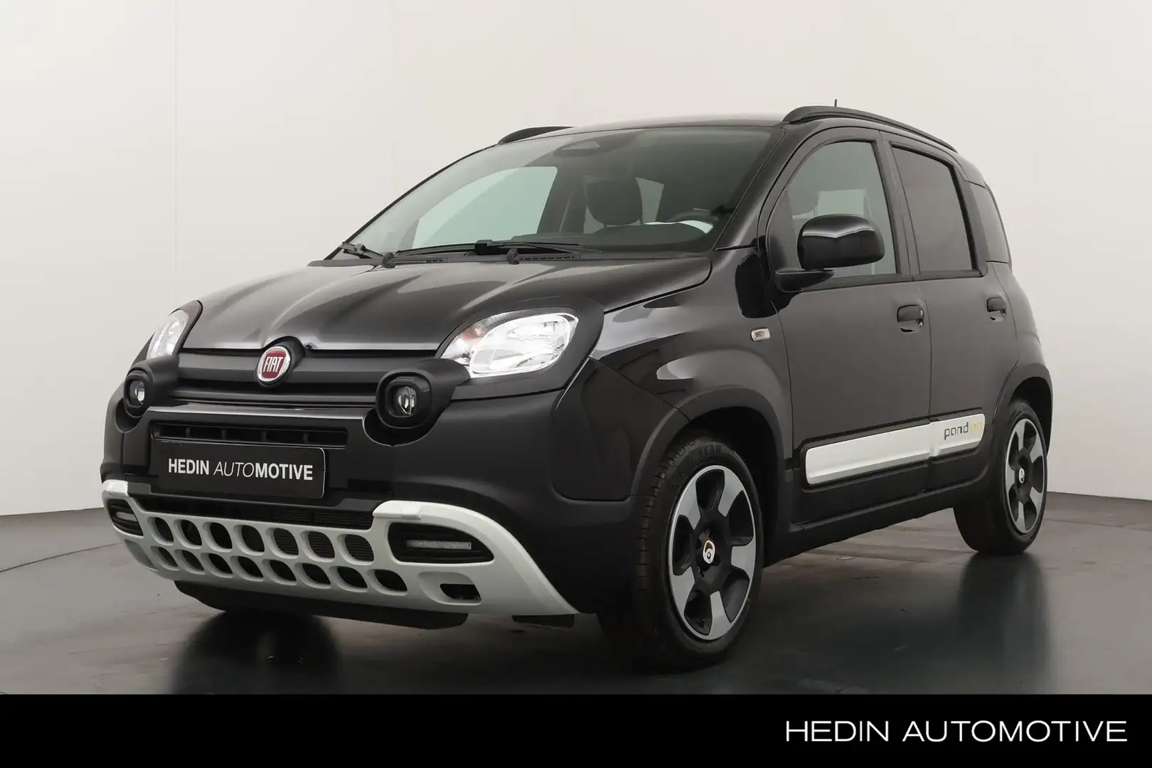 Fiat Panda 1.0 Hybrid Pandina Zwart - 1