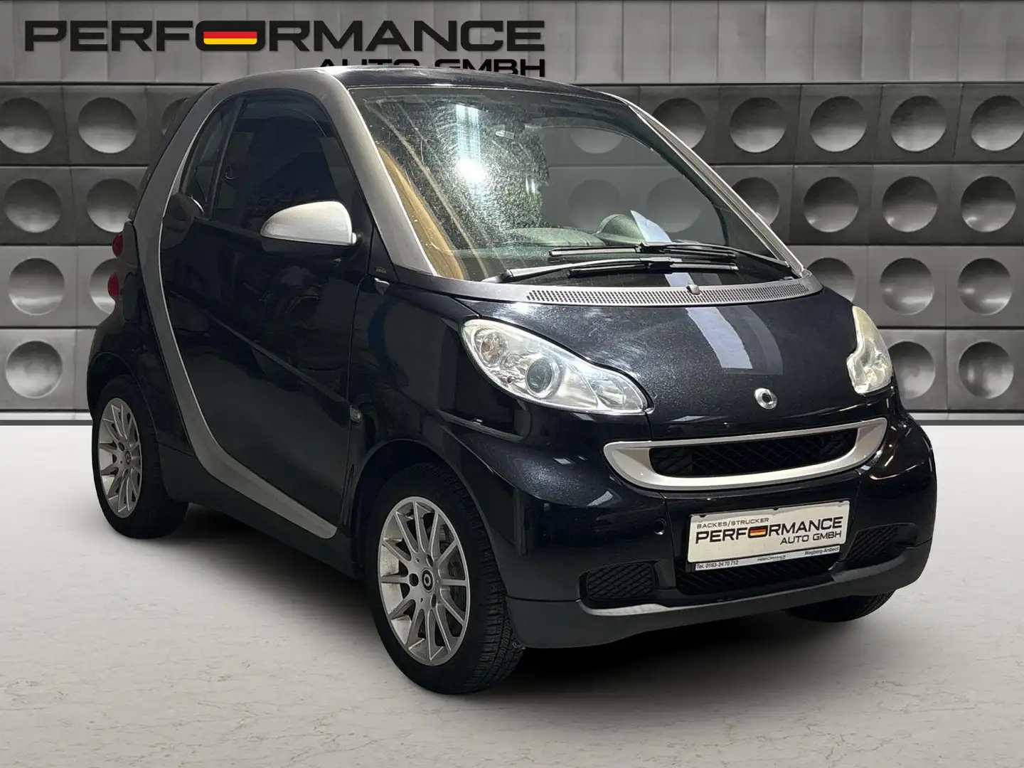 smart forTwo 1.0 KAT Schwarz - 1