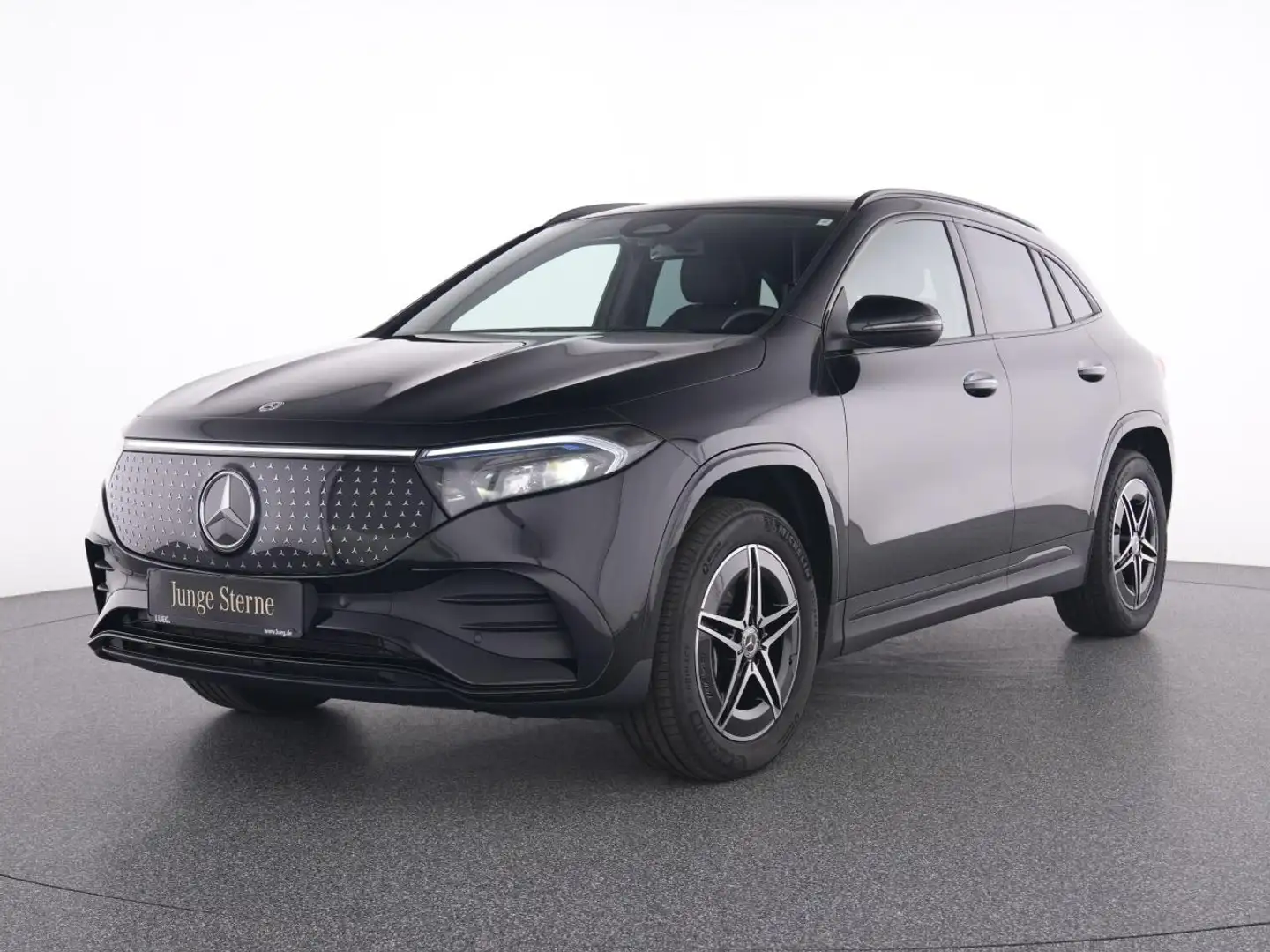 Mercedes-Benz EQA 300 4M AMG+NIGHT+AHK+PANO+MEMORY+KEYLESS+KAM Schwarz - 2