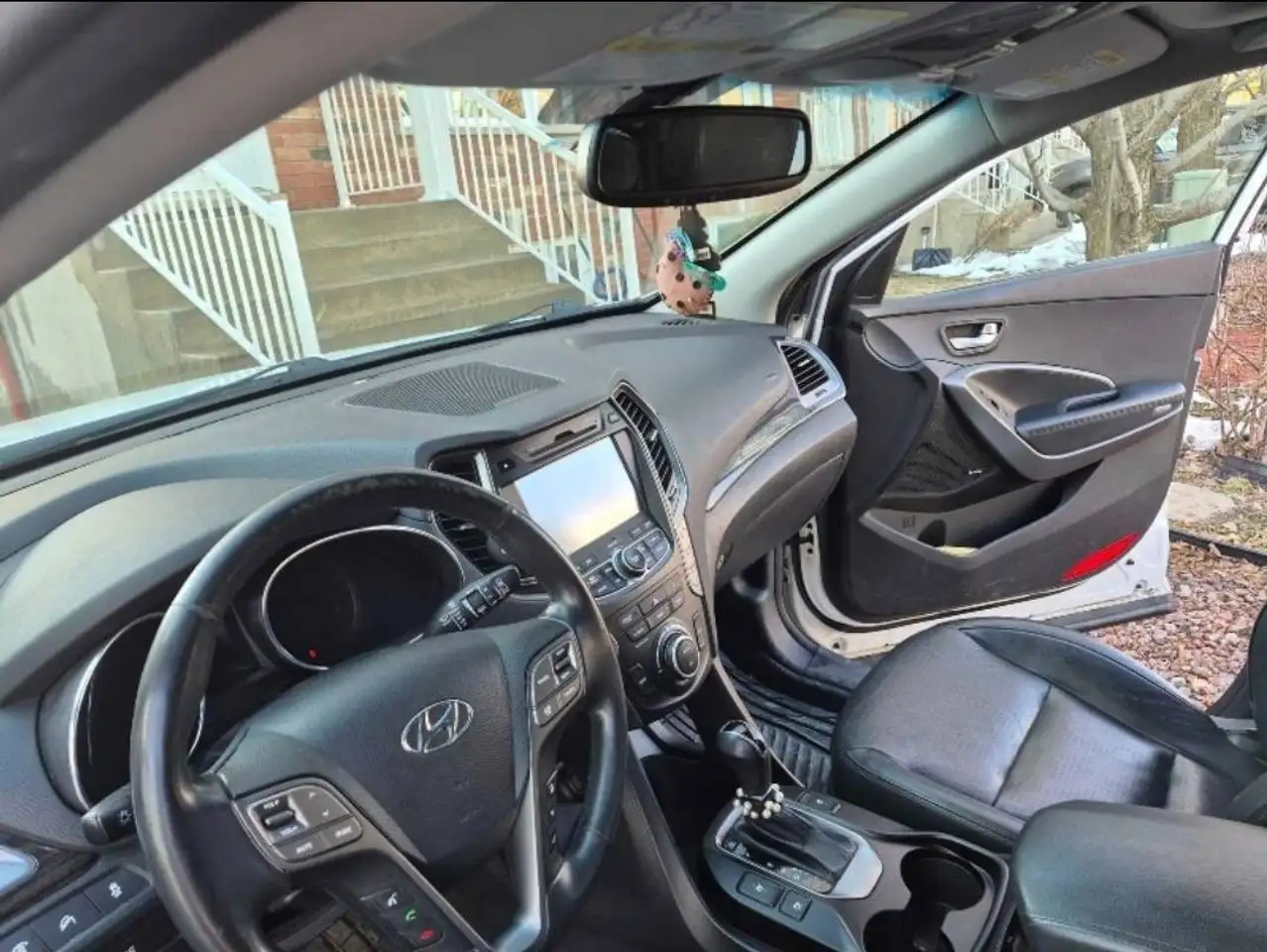 Hyundai SANTA FE снимка Hyundai SANTA FE