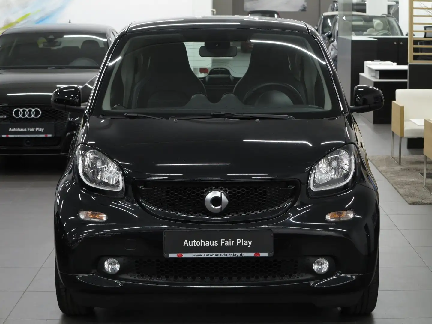 smart forTwo Coupé Prime Aut./LEDER/NAVI/SHZ/U-FREI! Schwarz - 2