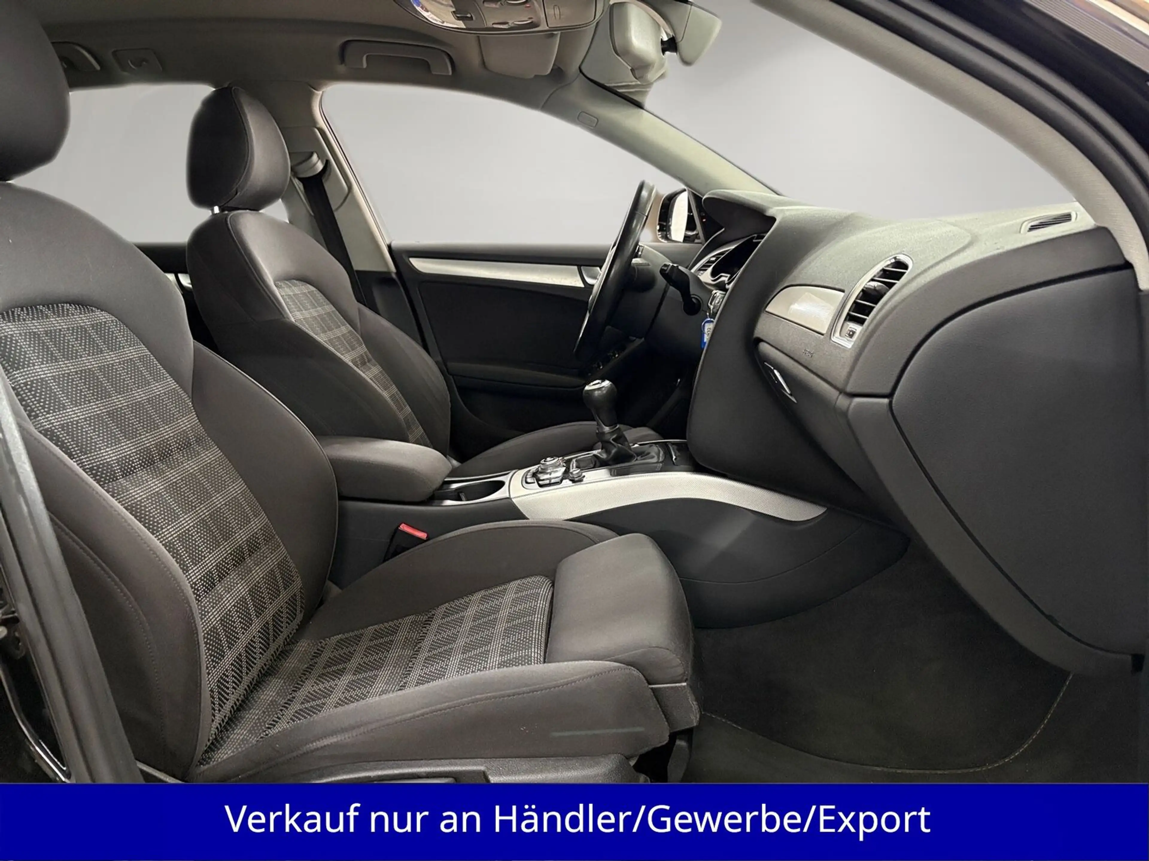 Audi A4 Kombi 2.0 TDI S-line AAC Xenon Navi SHZ PDC — photo 14
