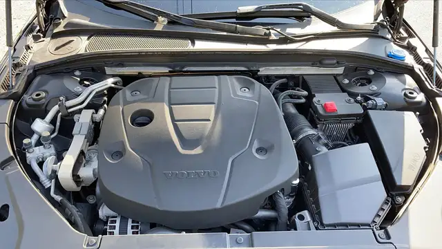 Volvo S90 view 15